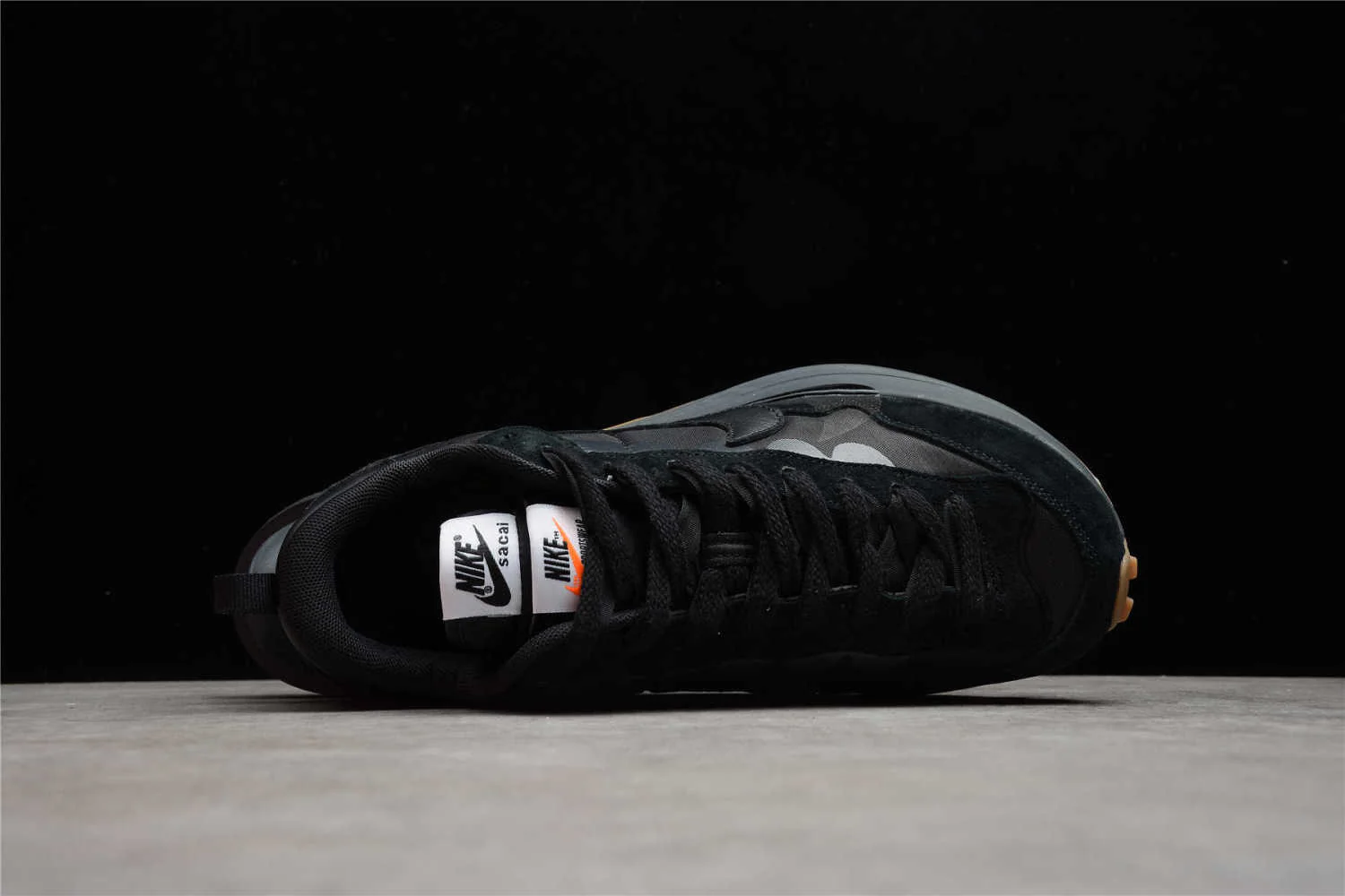 Nike VaporWaffle Sacai Black Dark Grey - Image 4
