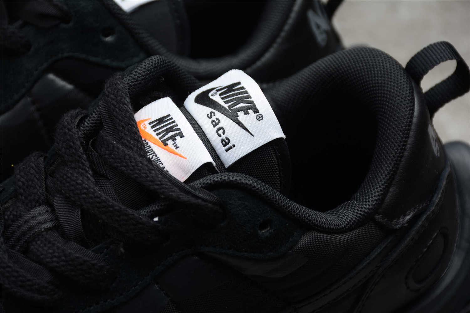 Nike VaporWaffle Sacai Black Dark Grey - Image 7