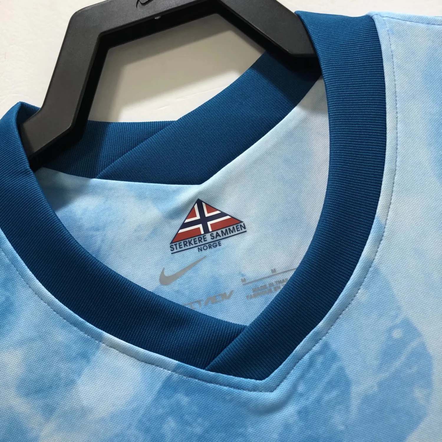 Norway Retro Away Jersey 2021 - Image 2