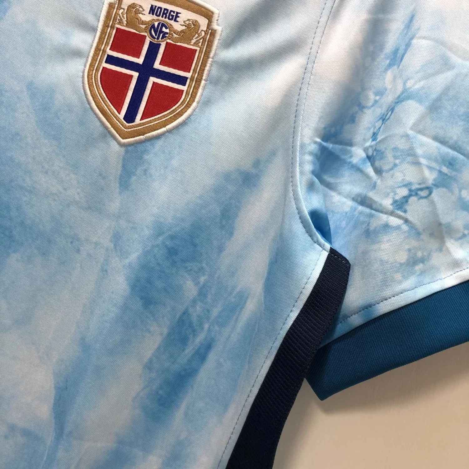 Norway Retro Away Jersey 2021 - Image 3