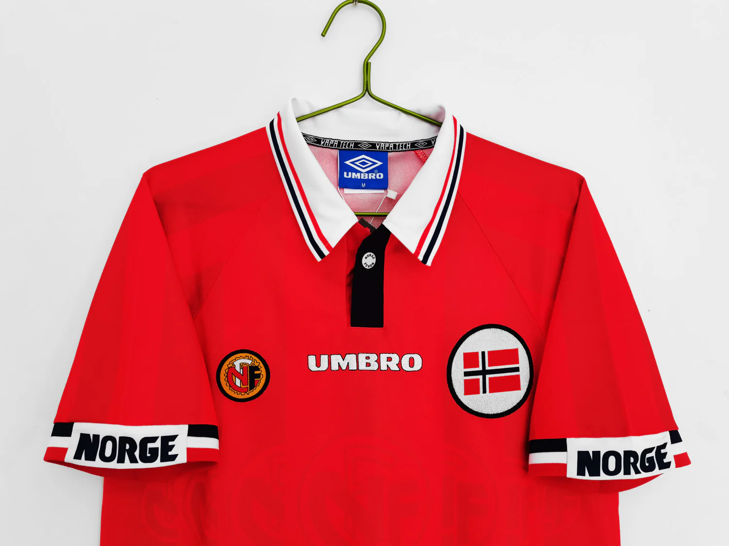 Norway Retro Home Jersey 1998/99 - Image 2