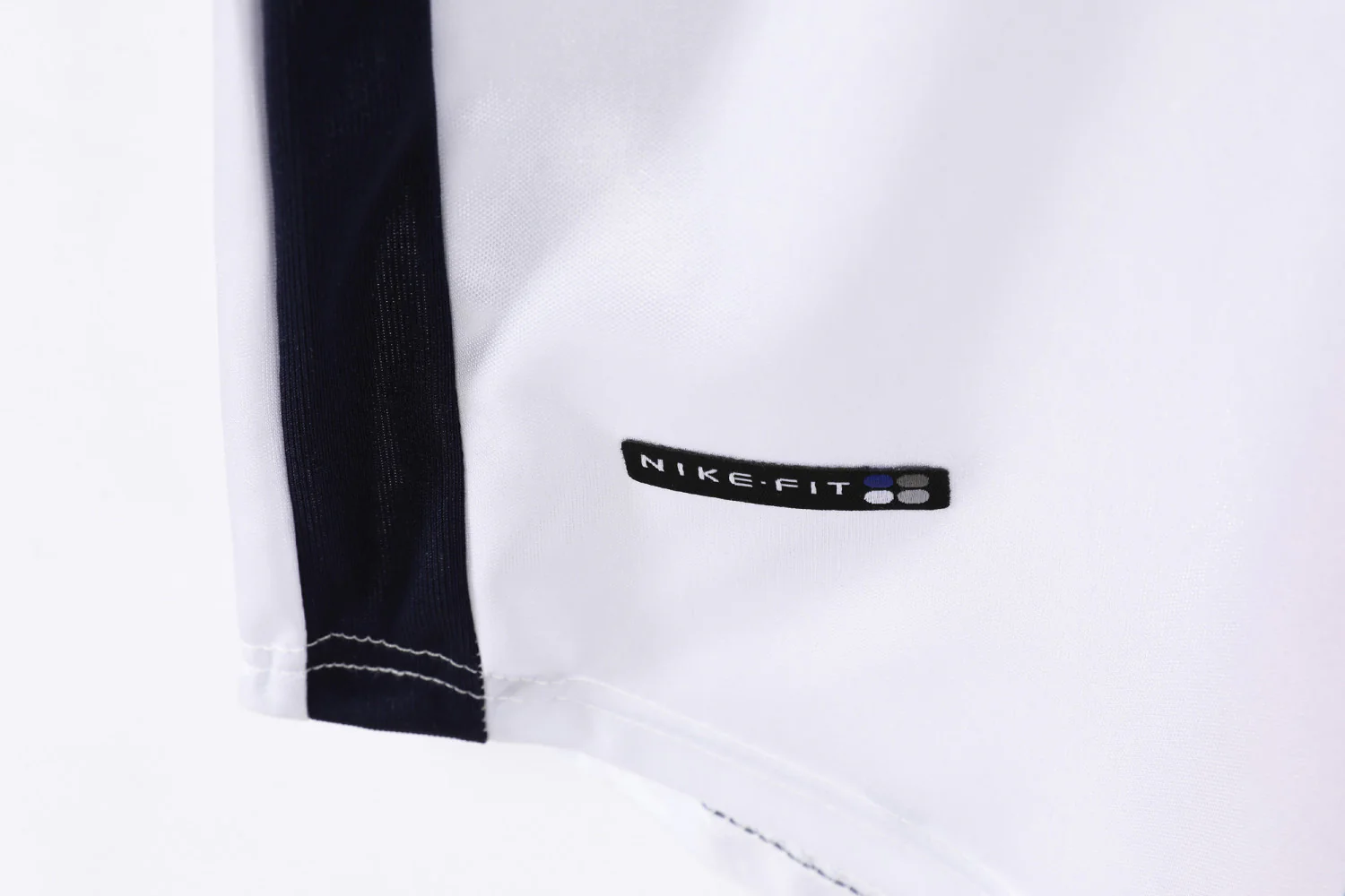 Paris Saint Germain Away Retro Jersey 1998/99 - Image 10