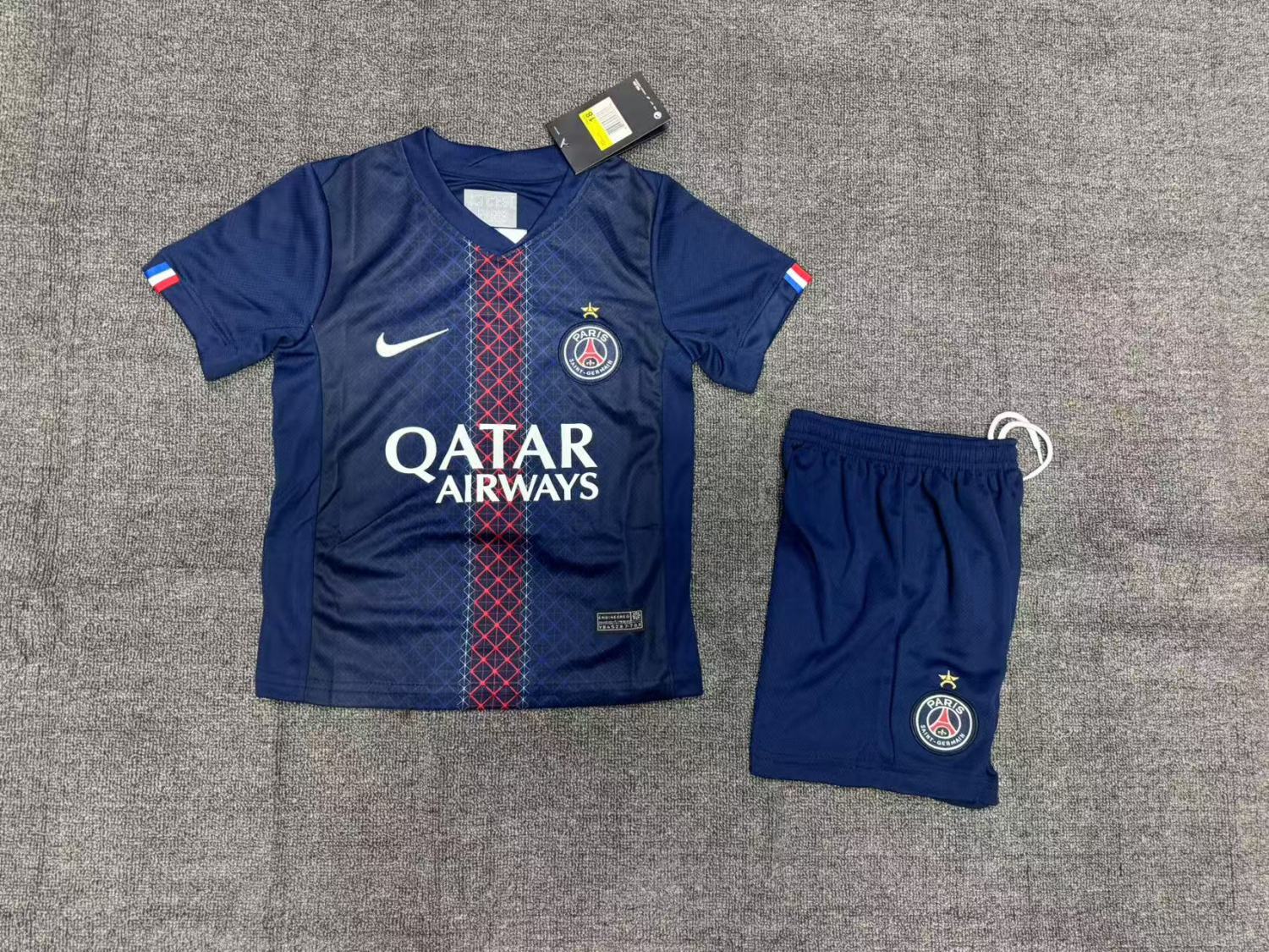 Paris Saint Germain Home Kids Suit & socks 25/26 - Image 3