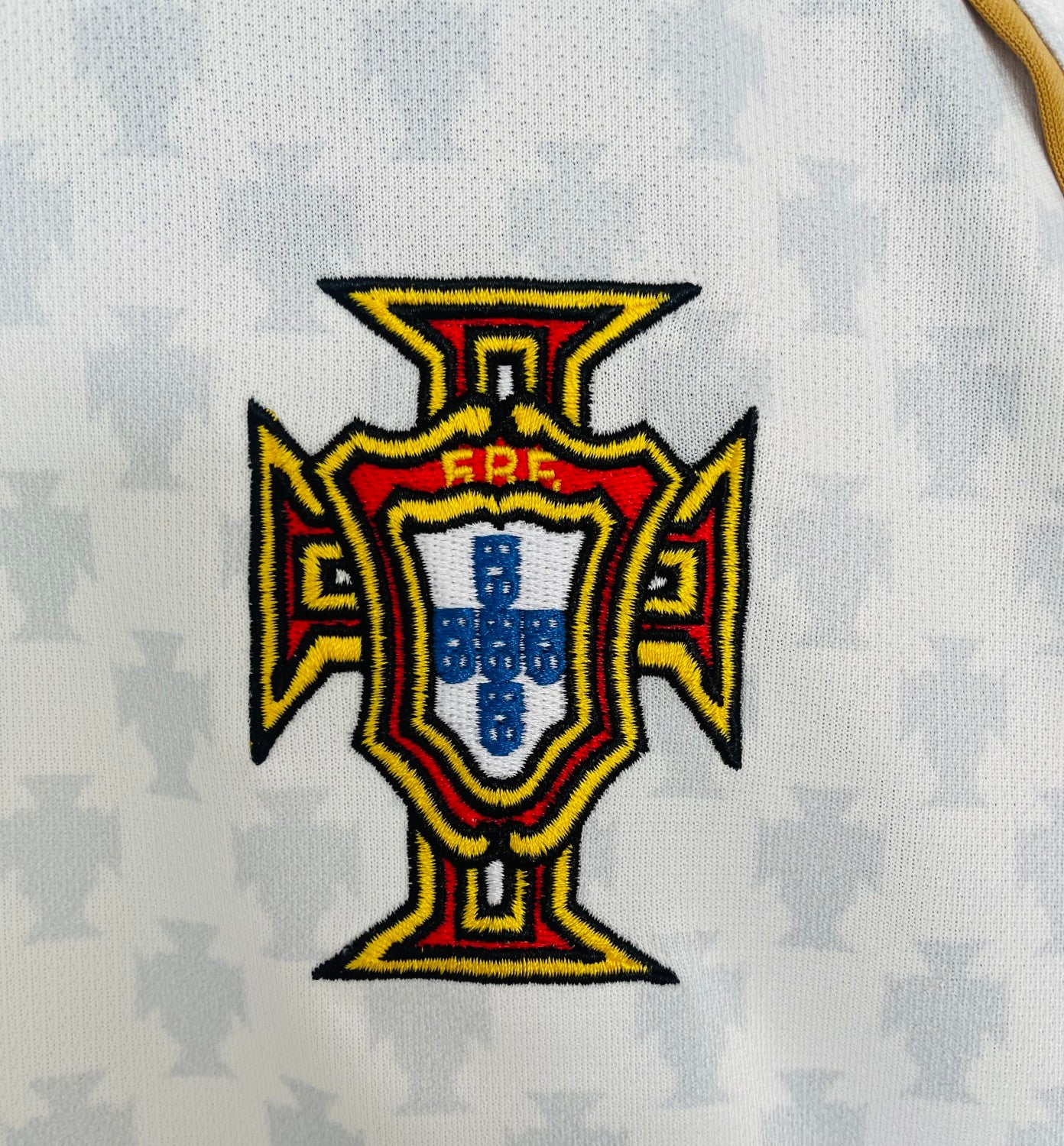 Portugal Away Retro Jersey 2004/06 - Image 5