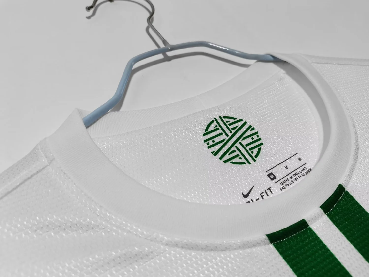 Portugal Away Retro Jersey 2012/13 - Image 9