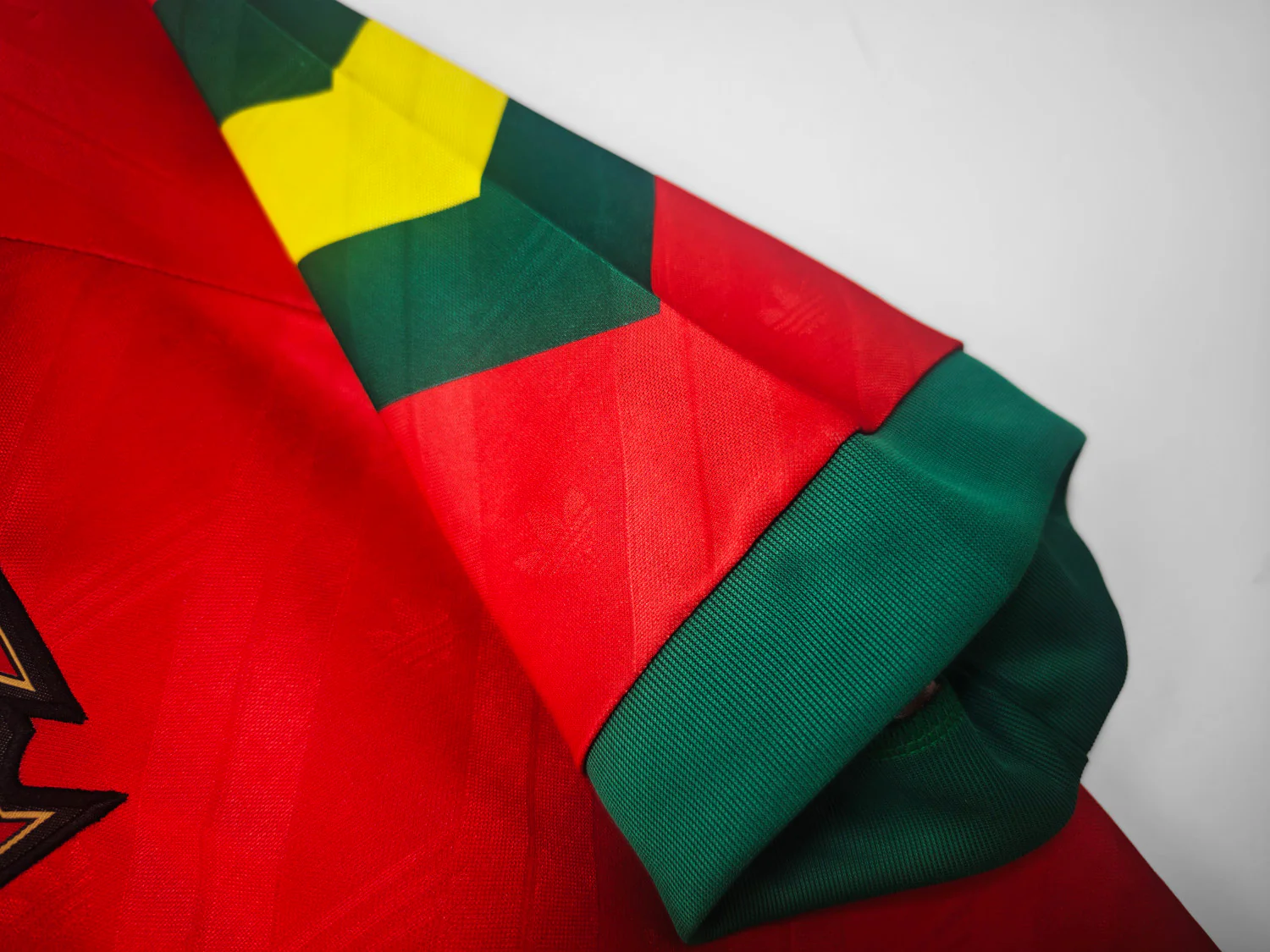 Portugal Home Retro Jersey 1993 - Image 4