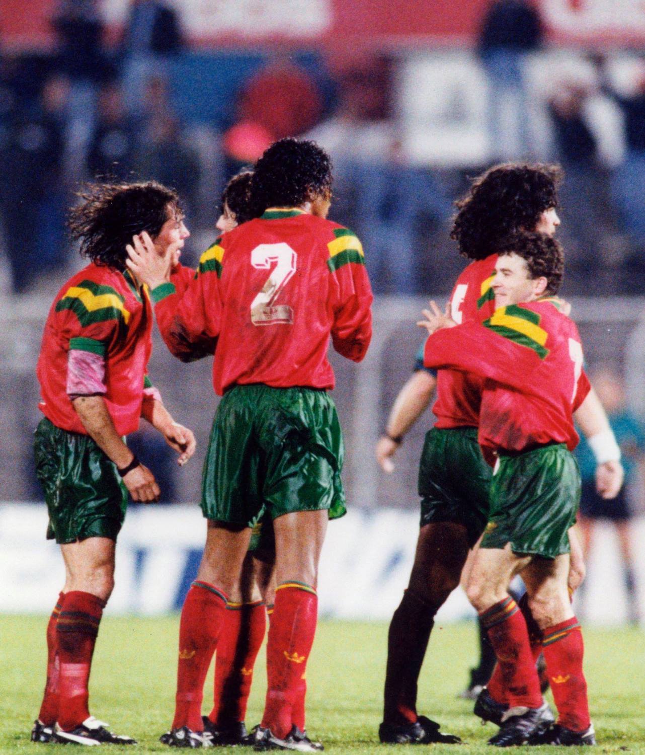 Portugal Home Retro Jersey 1993 - Image 9