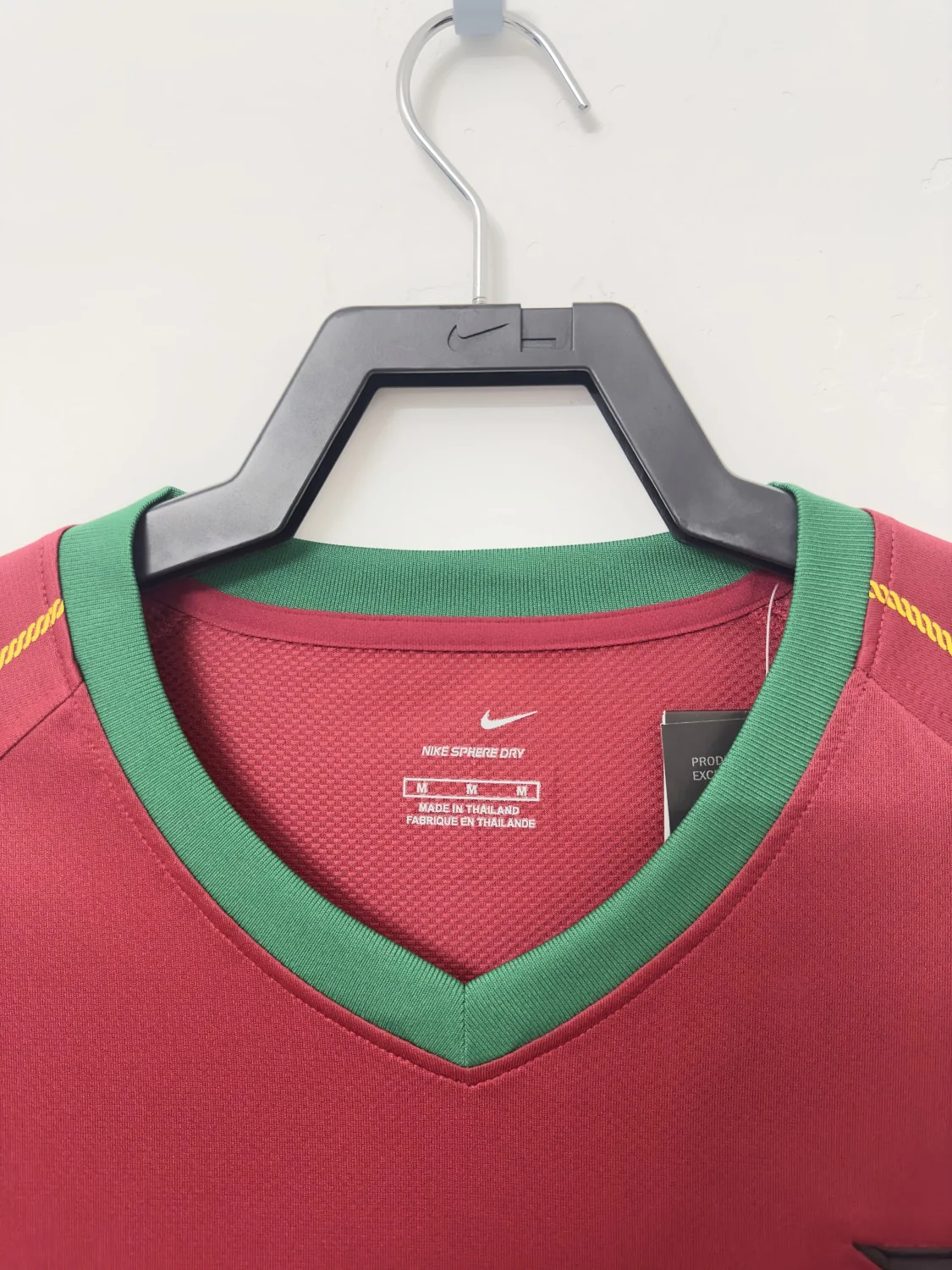 Portugal Home Retro Jersey 2006 - Image 2