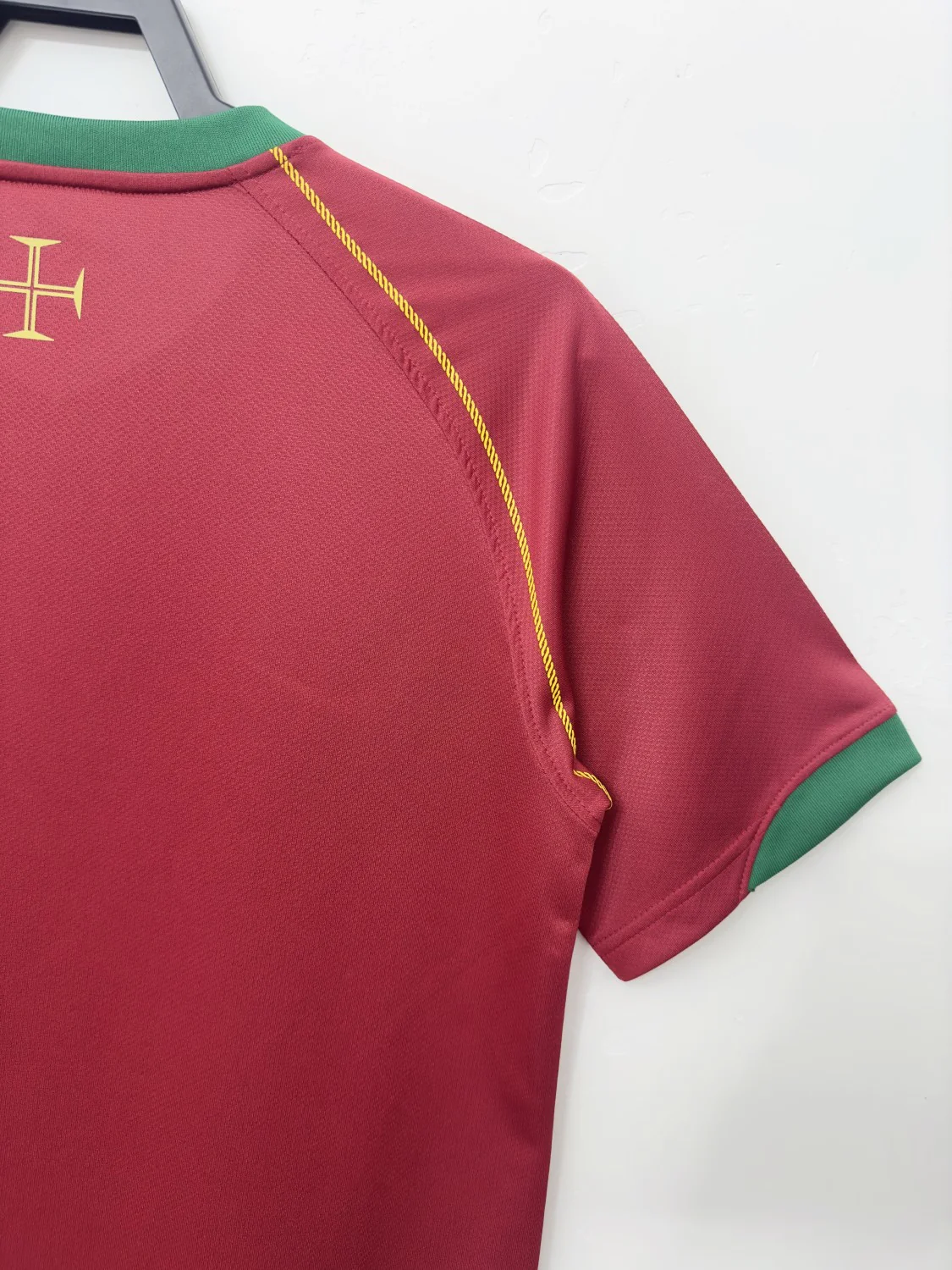 Portugal Home Retro Jersey 2006 - Image 5