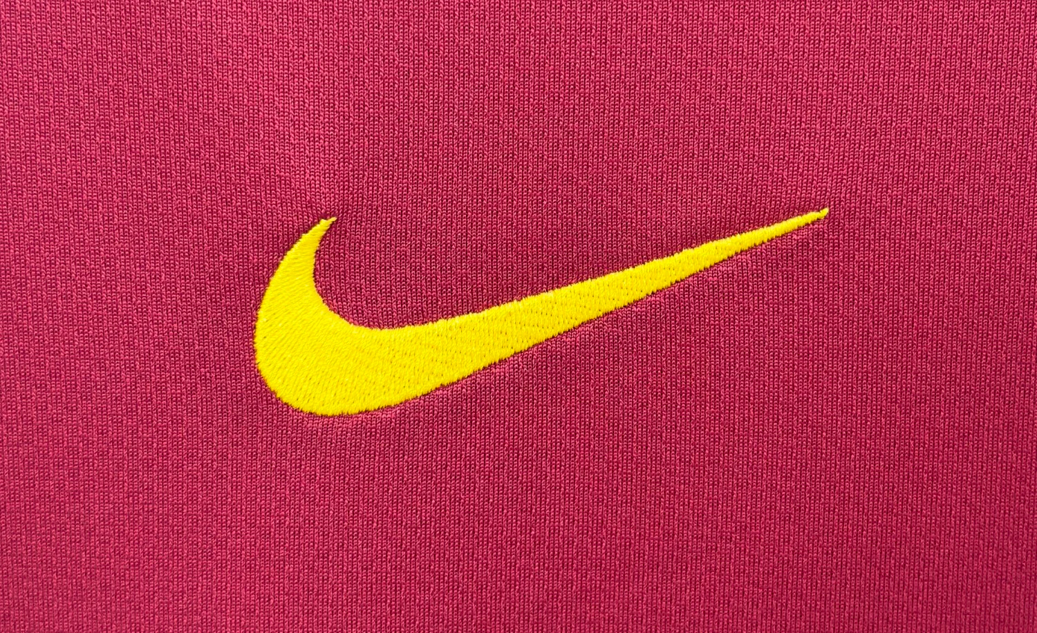 Portugal Home Retro Jersey 2006 - Image 7