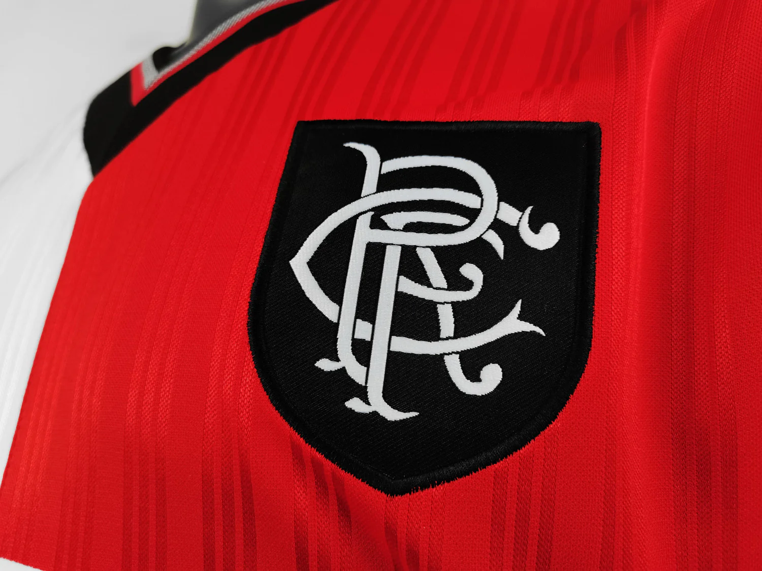 Rangers Red Retro Jersey 95/96 - Image 7