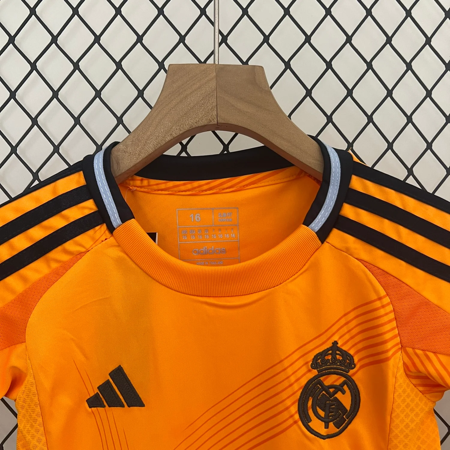 Real Madrid Away Kids Suit 24/25 - Image 5