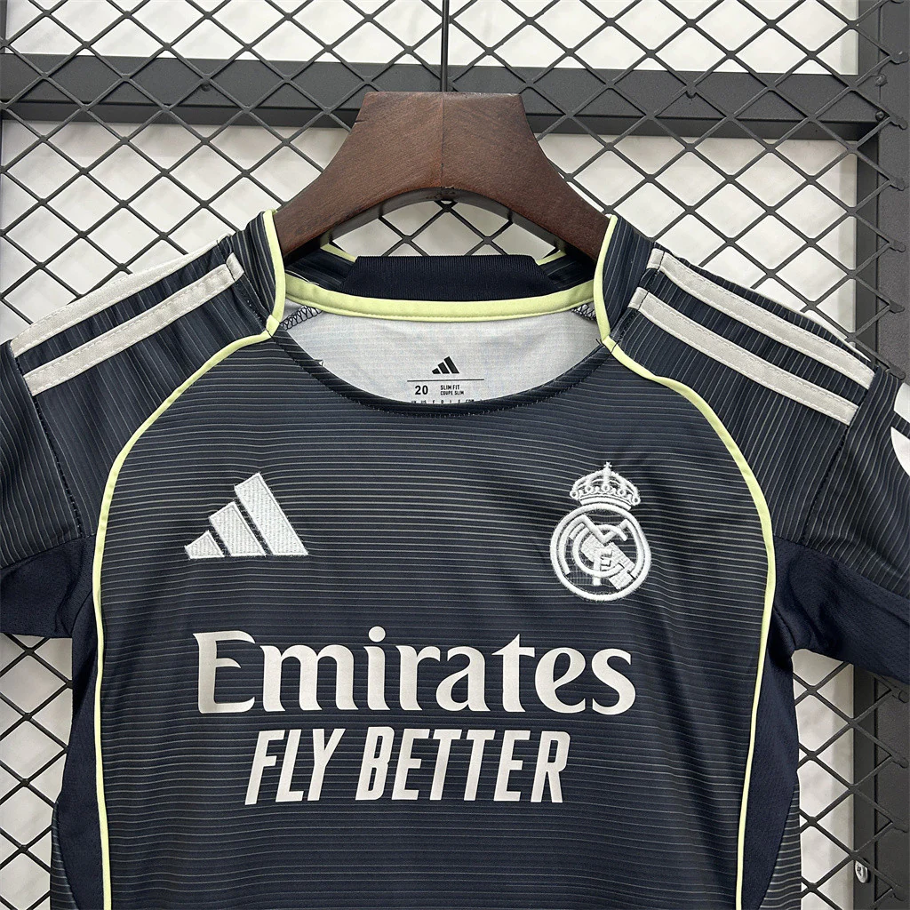 Real Madrid Away Kids Suit 25/26 - Image 2