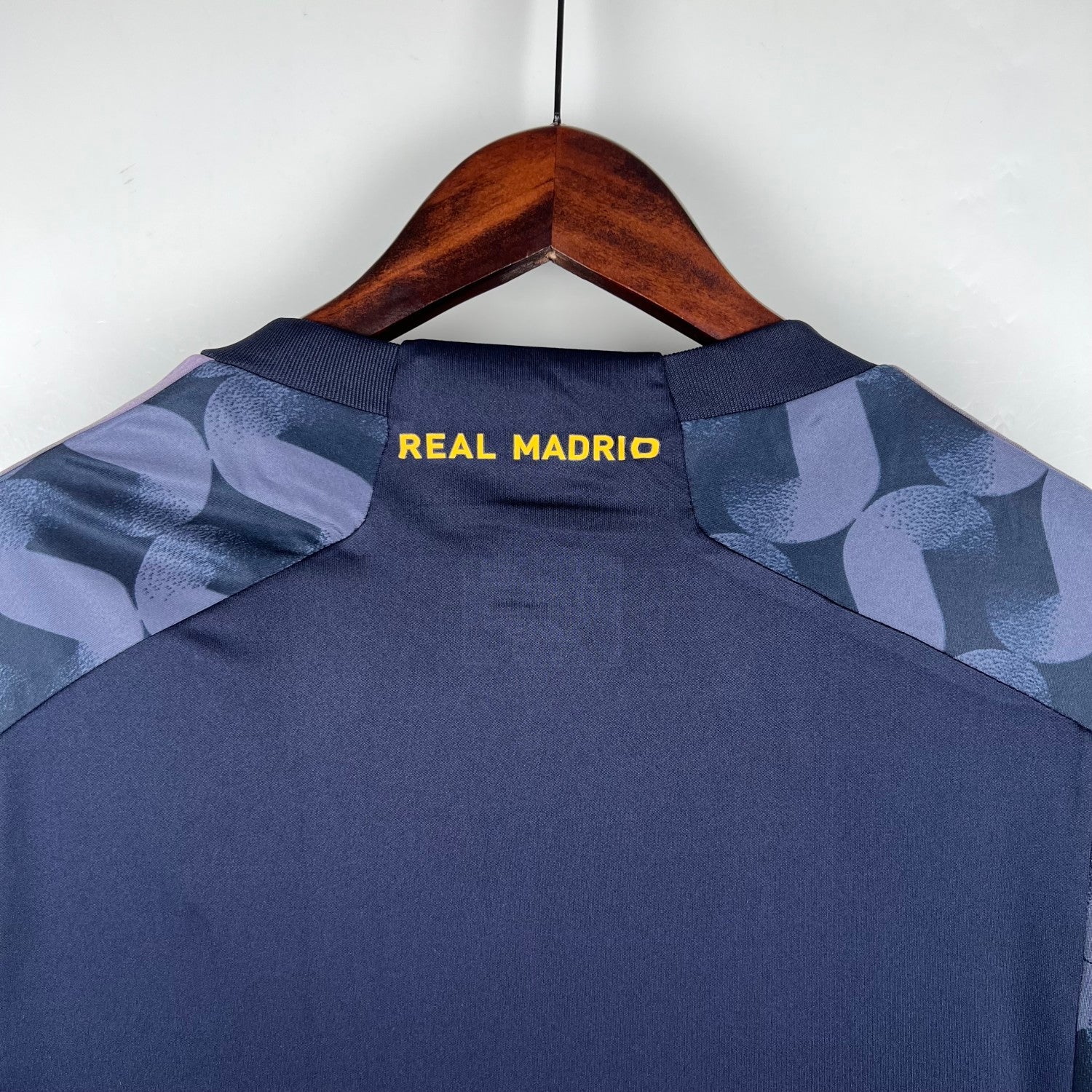 Real Madrid Away Man Jersey 23/24 - Image 11