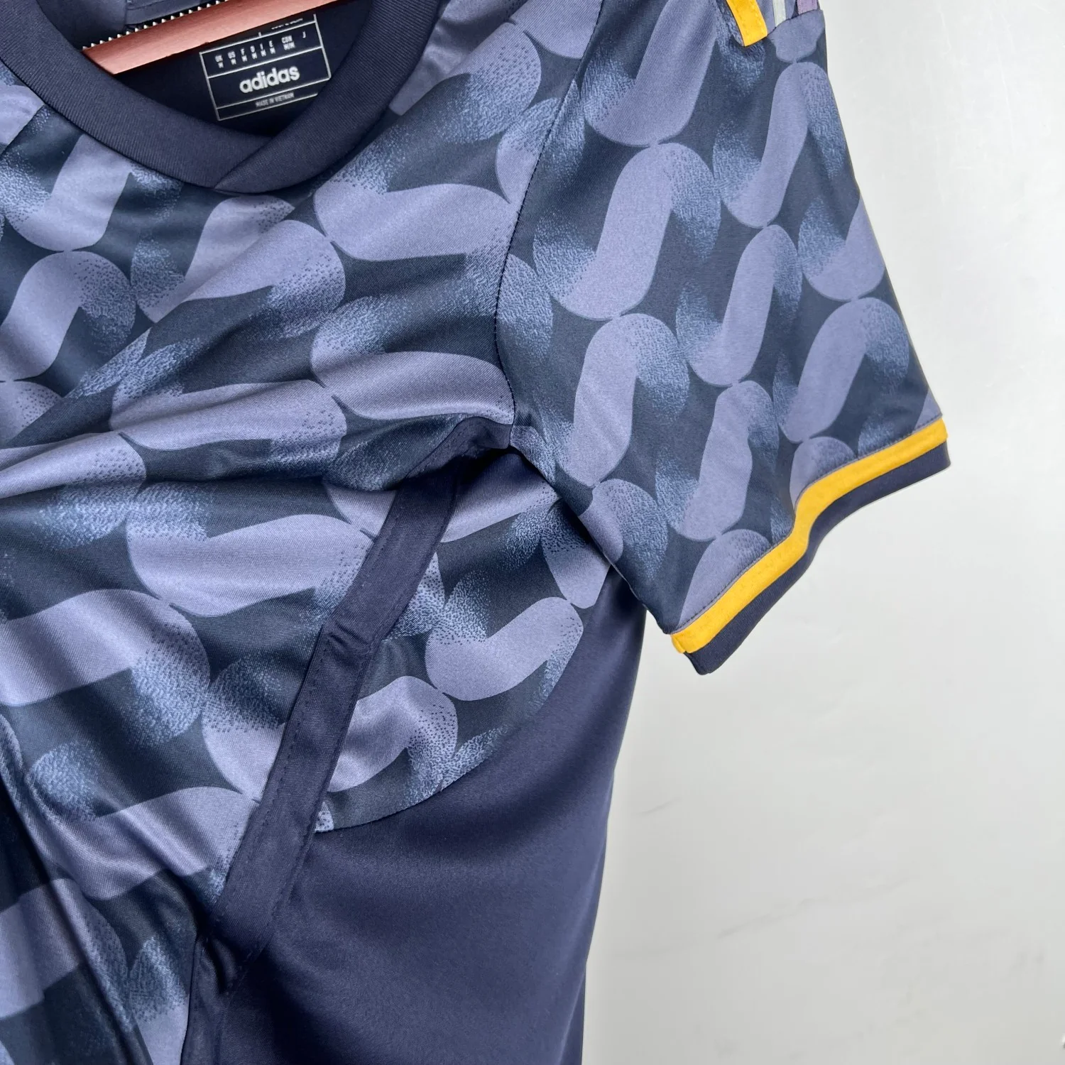 Real Madrid Away Man Jersey 23/24 - Image 12