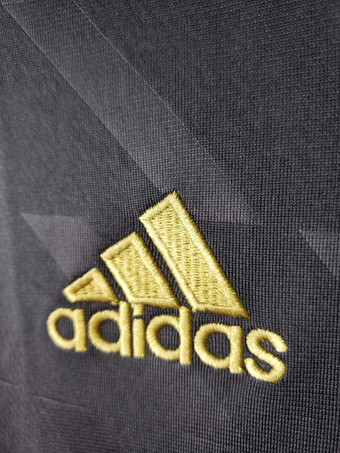 Real Madrid Away Retro Jersey 11/12 - Image 9