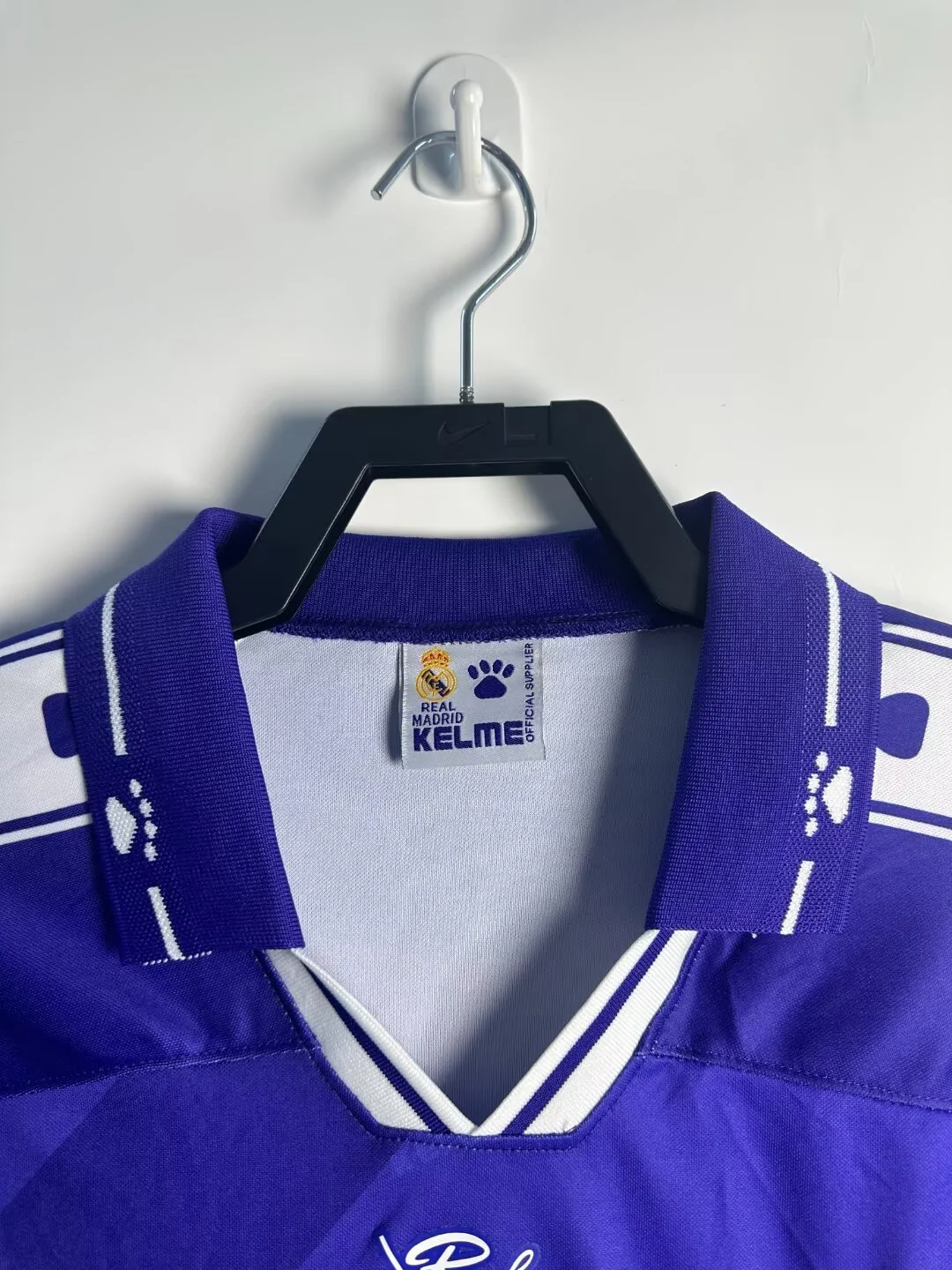 Real Madrid Away Retro Jersey 1994/96 - Image 3