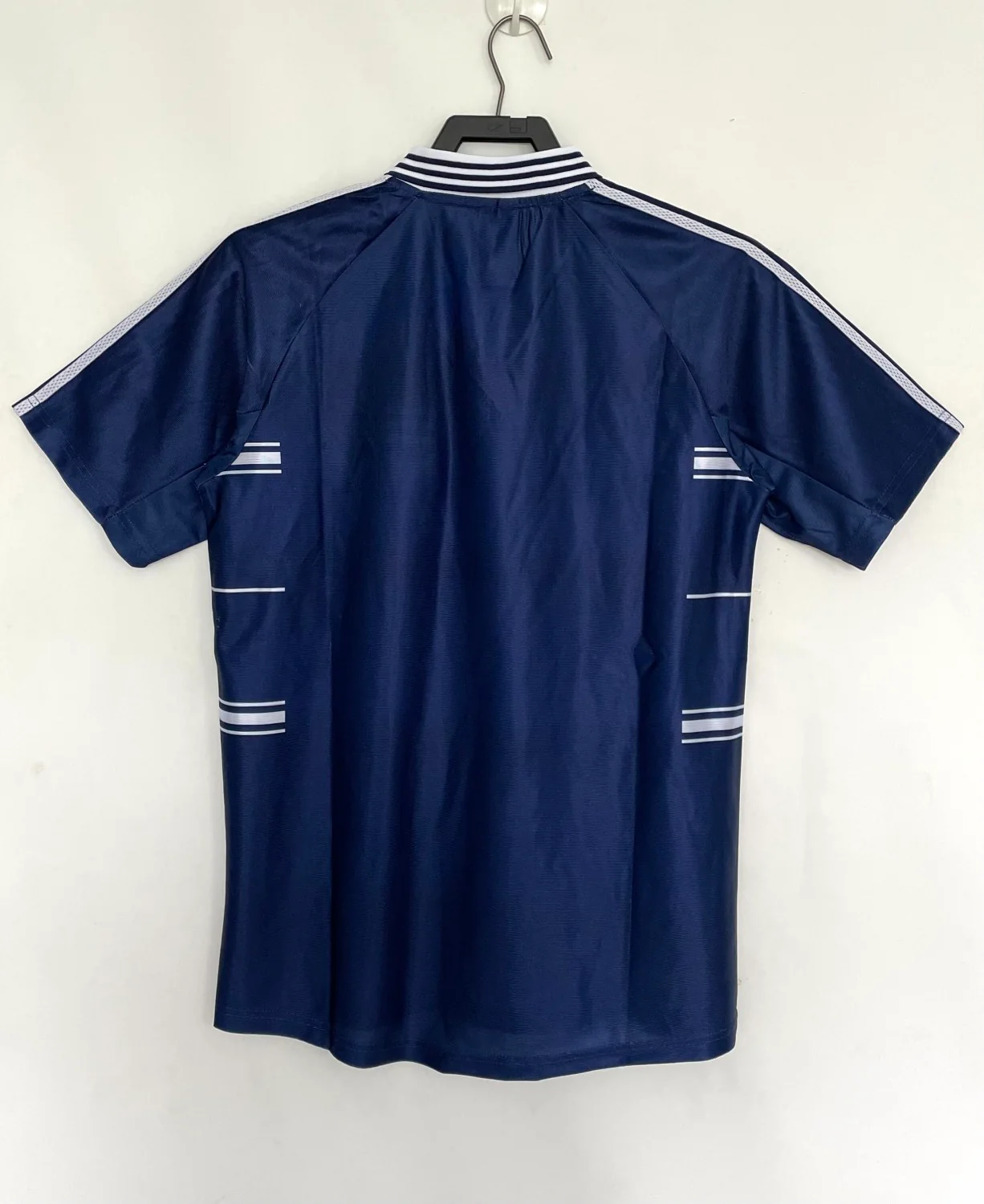 Real Madrid Away Retro Jersey 1998/99 - Image 2