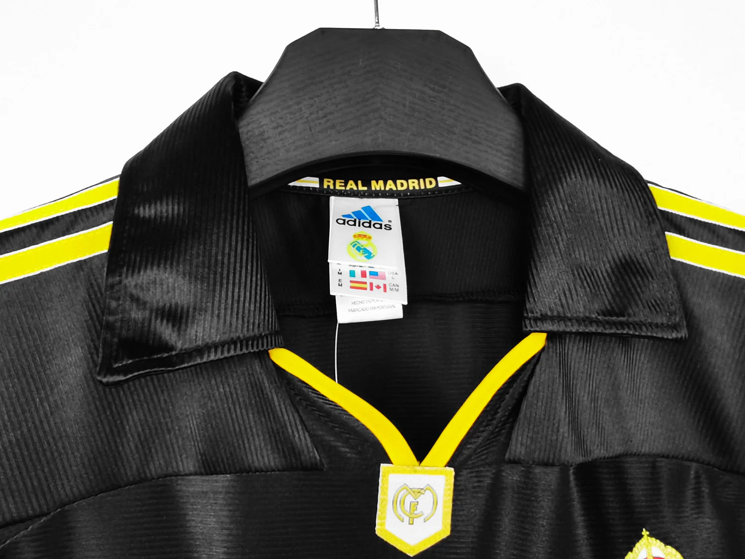 Real Madrid Away Retro Jersey 1999/00 - Image 8