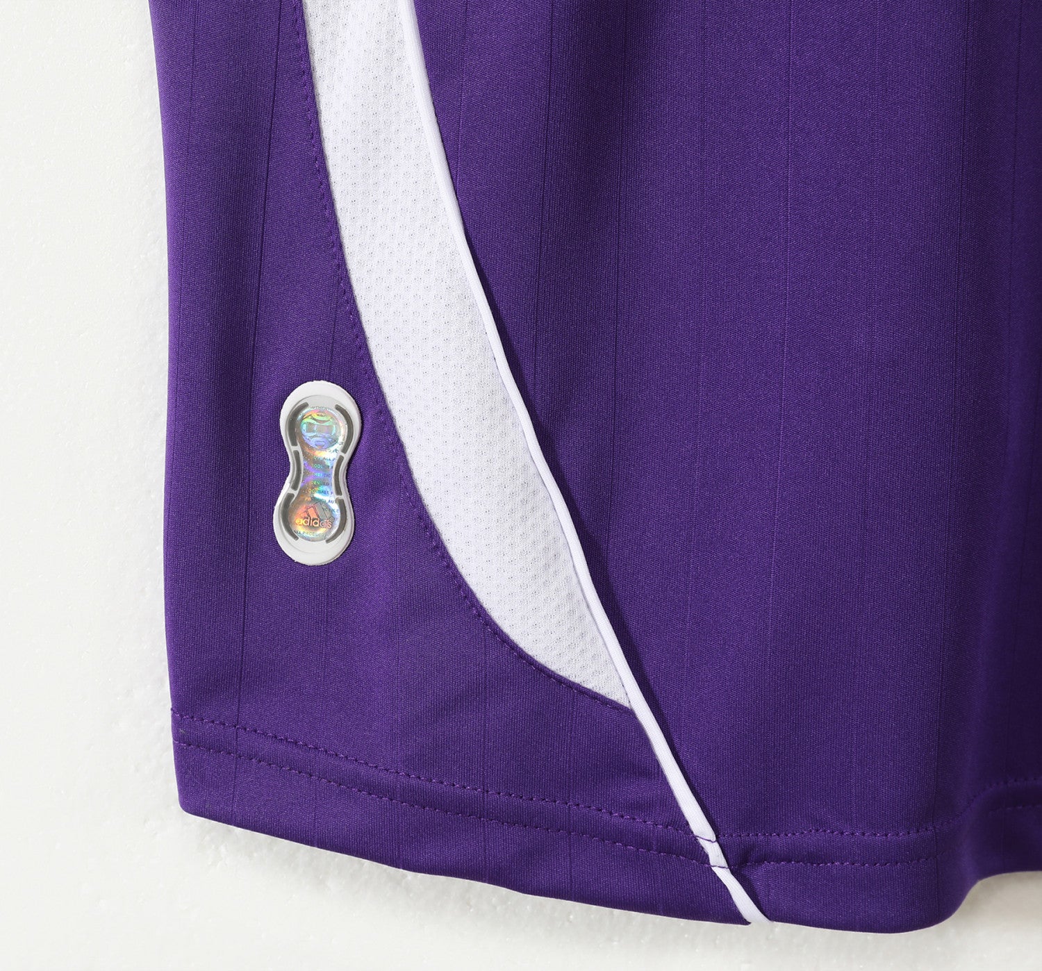 Real Madrid Away Retro Jersey 2006/07 - Image 6