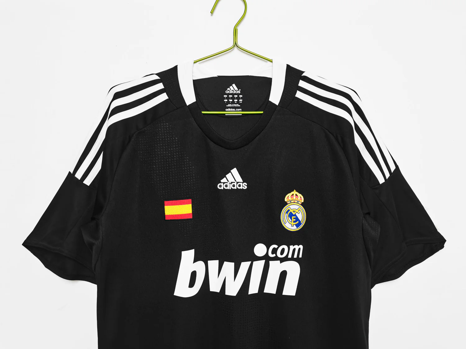 Real Madrid Away Retro Jersey 2008/09 - Image 11