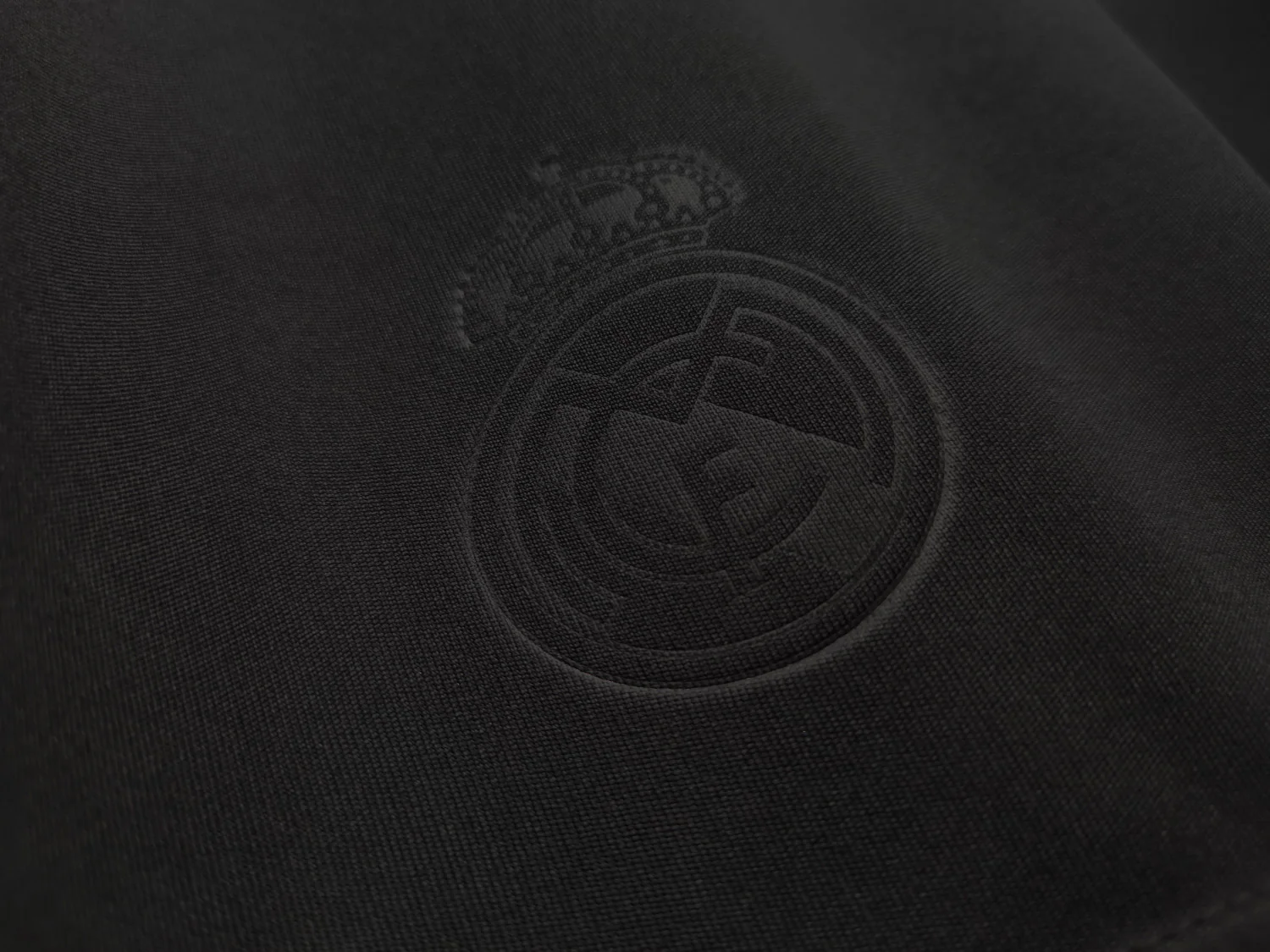 Real Madrid Away Retro Jersey 2008/09 - Image 7