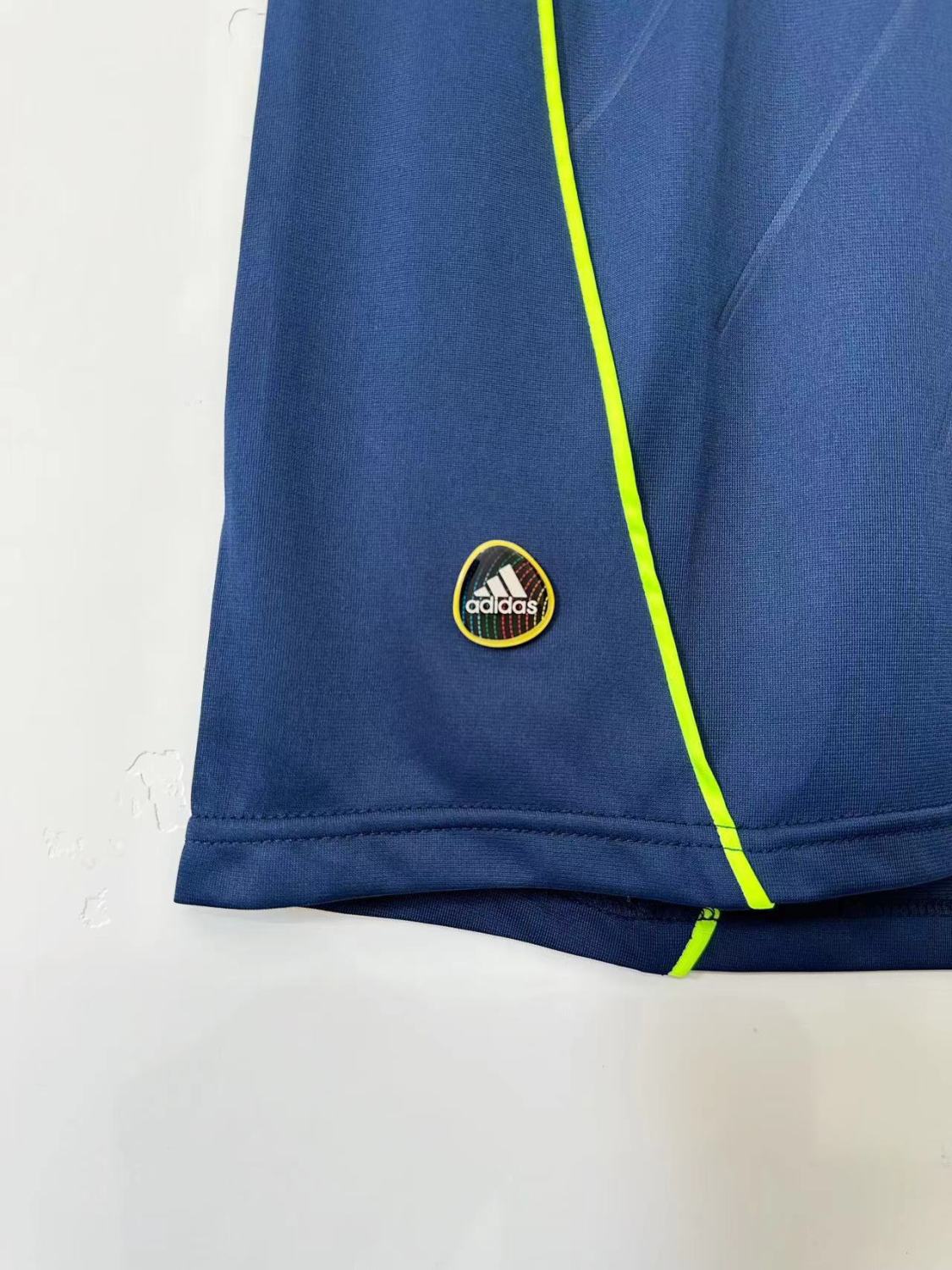 Real Madrid Away Retro Jersey 2010/11 - Image 10