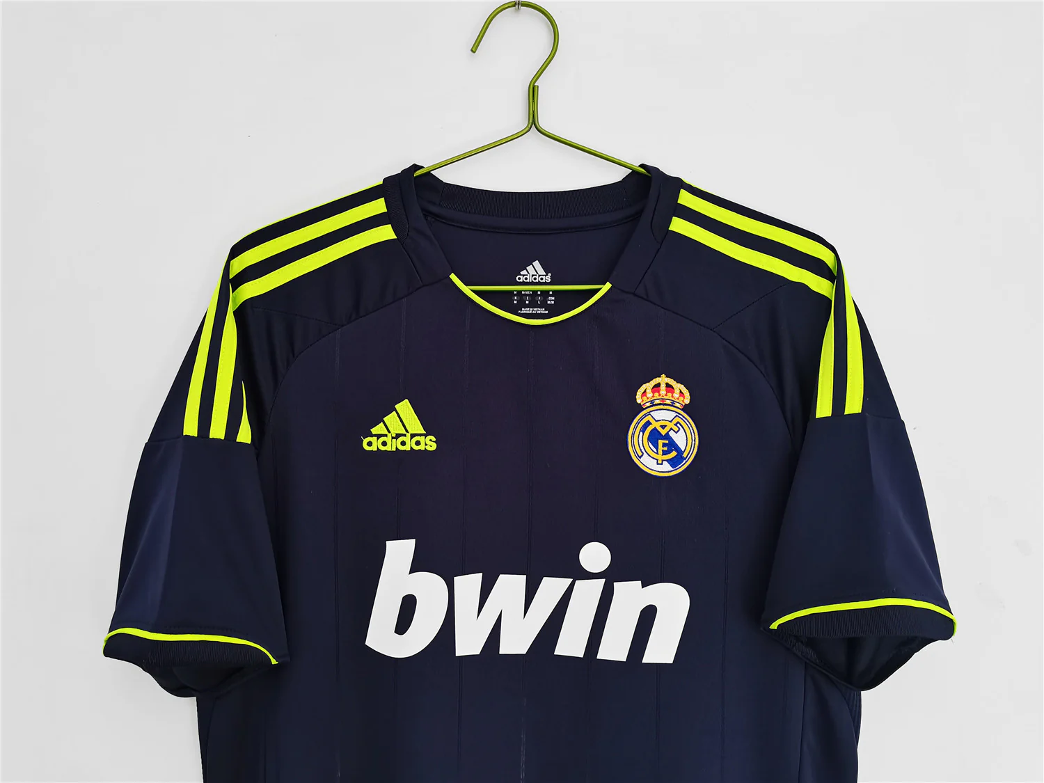 Real Madrid Away Retro Jersey 2012/13 - Image 3