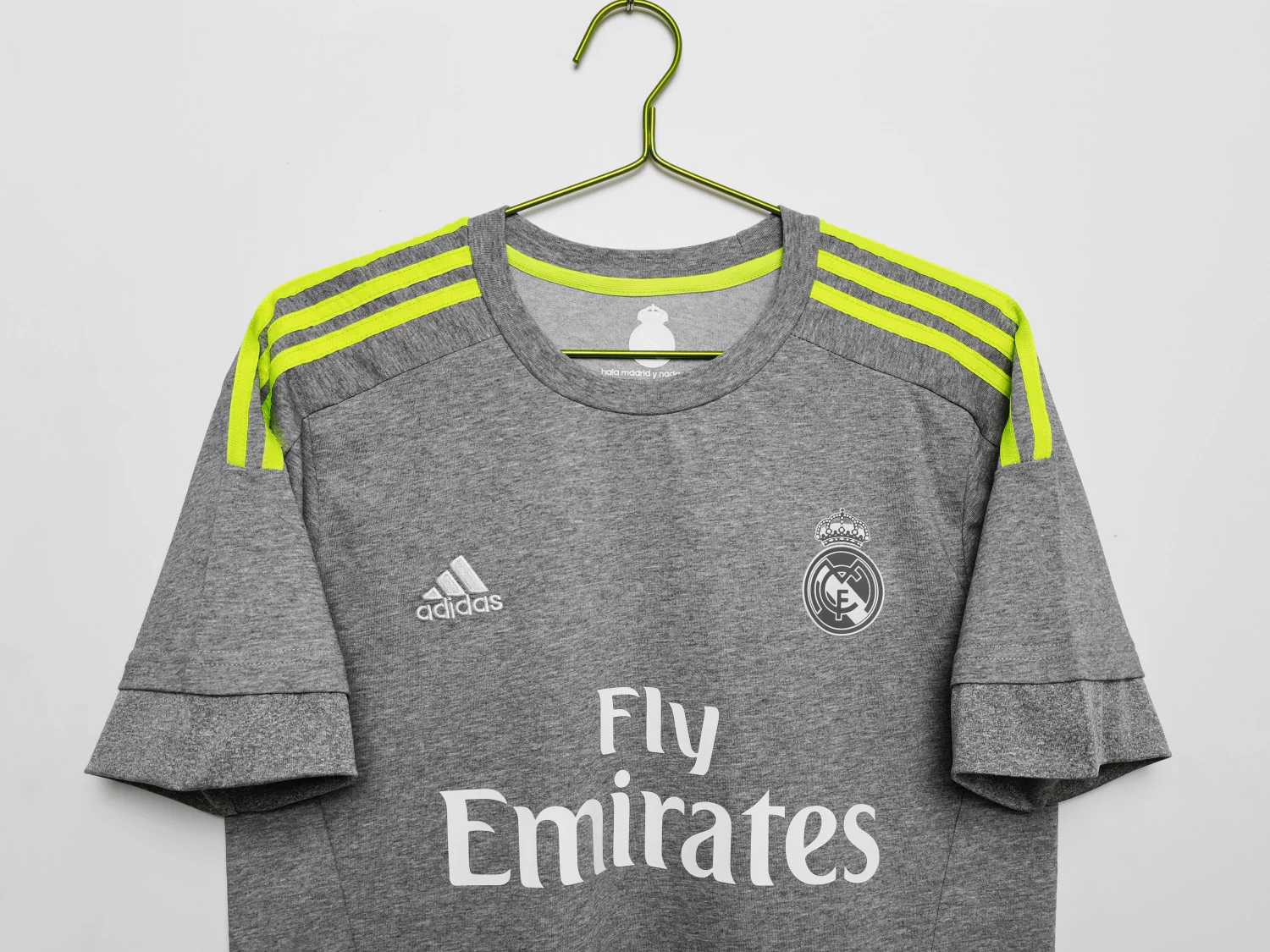 Real Madrid Away Retro Jersey 2015/16 - Image 10