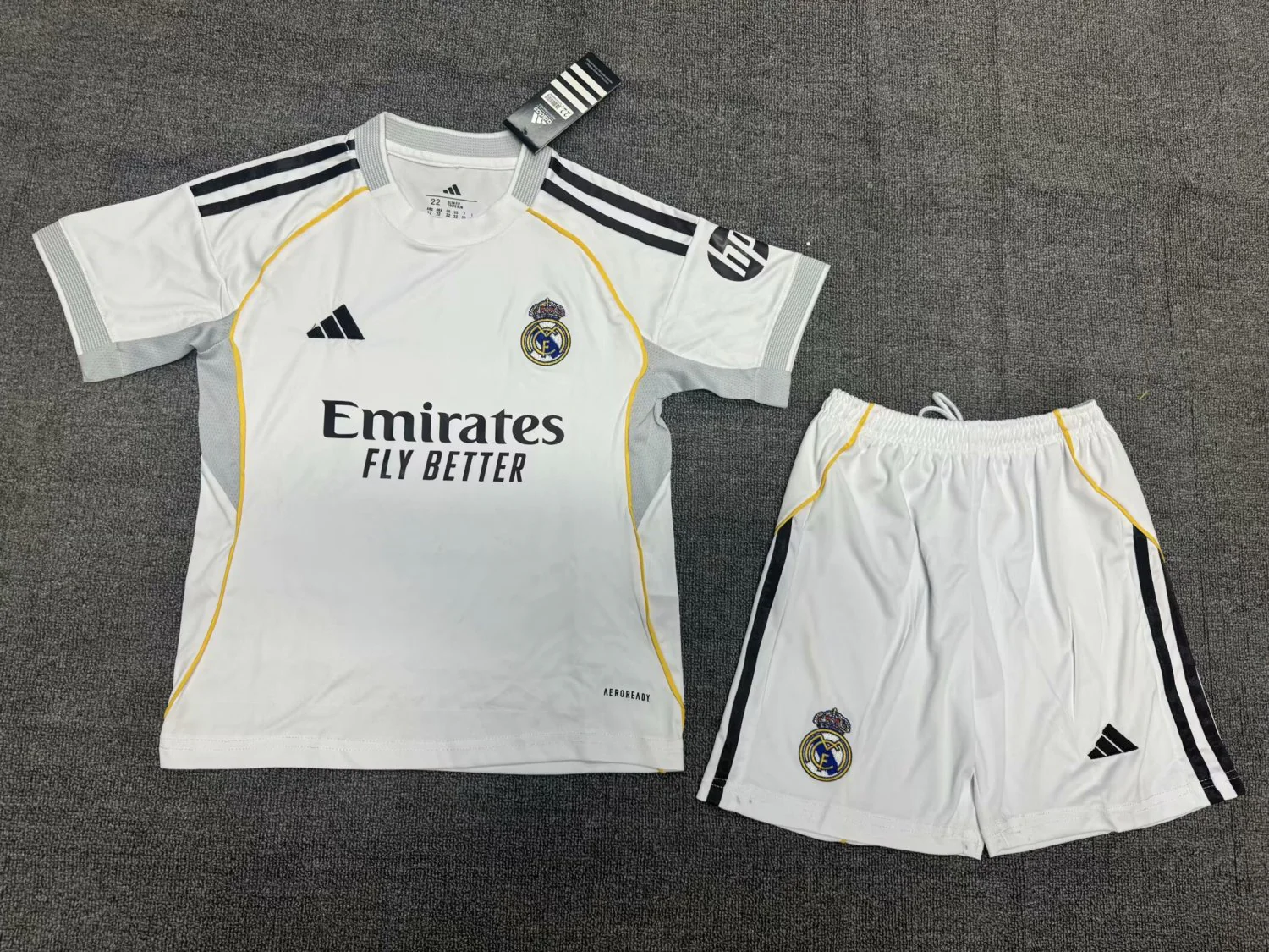 Real Madrid Home Kids Suit 25/26 - Image 8