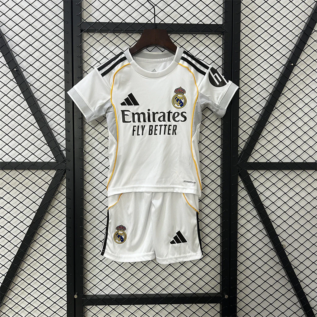 Real Madrid Home Kids Suit & Socks 25/26 - Image 3