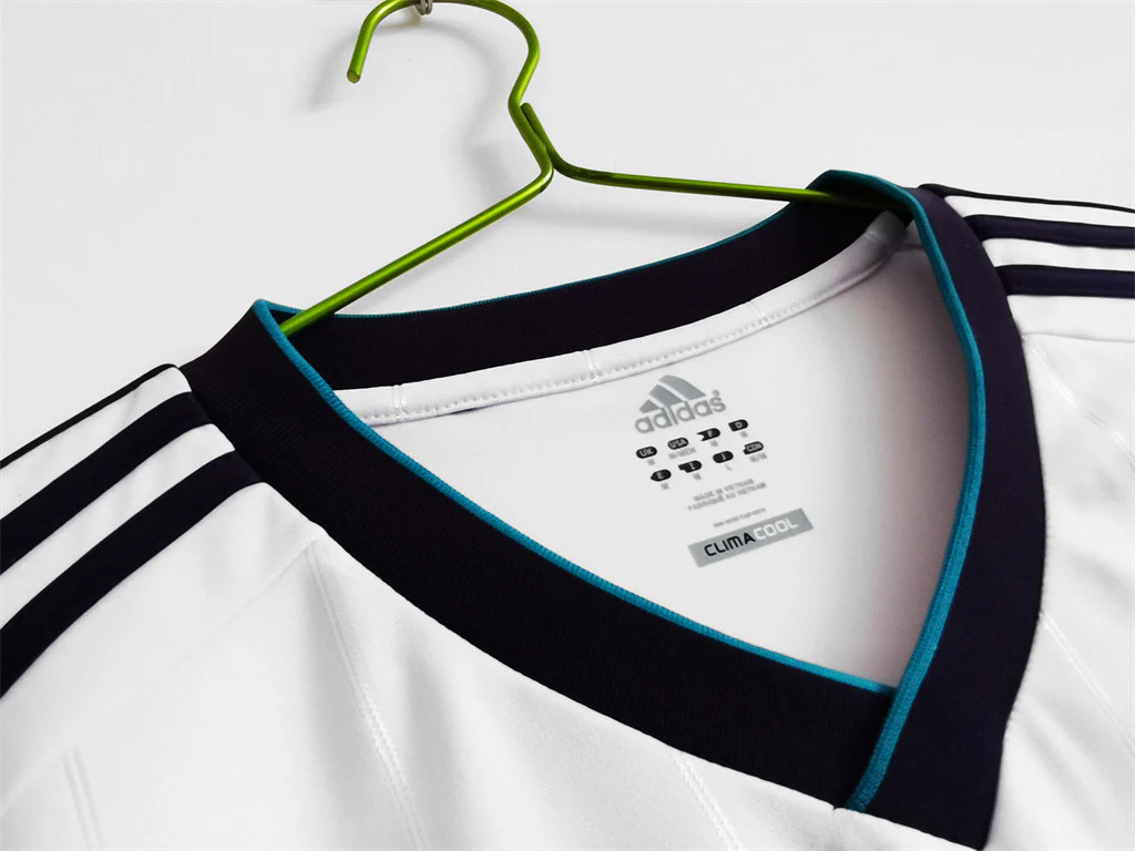 Real Madrid Home Long Sleeve Retro Jersey 2012/13 - Image 9
