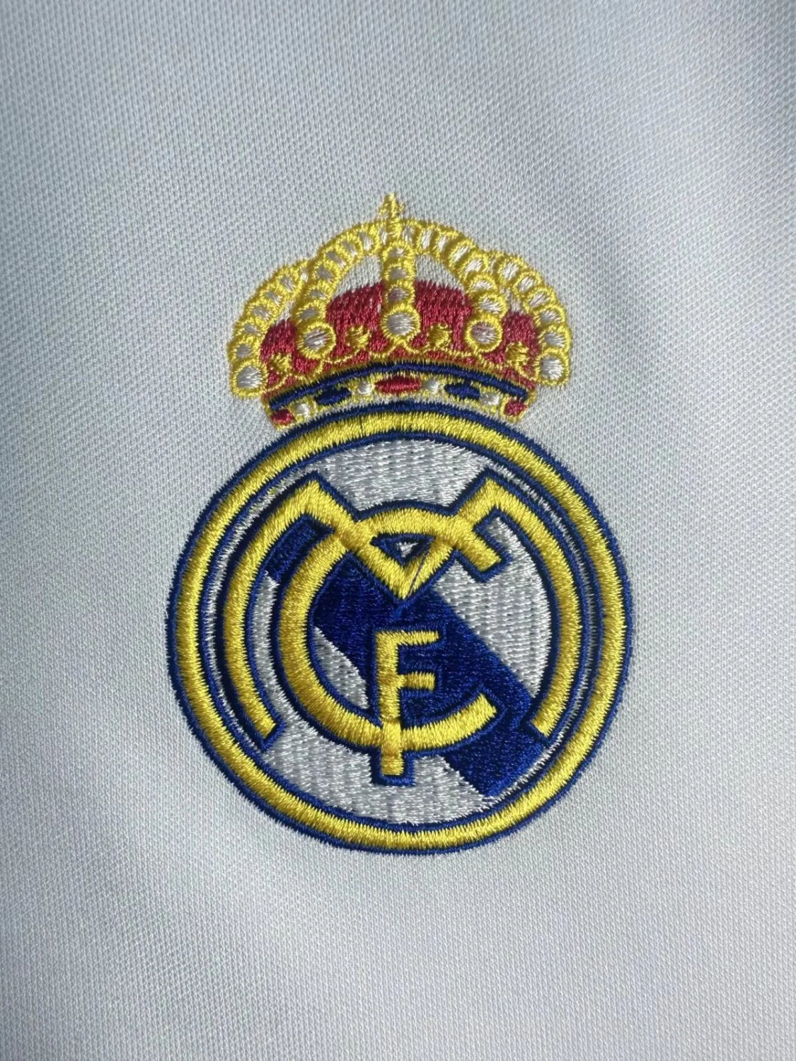 Real Madrid Home Long Sleeve Retro Jersey 2016/17 - Image 6