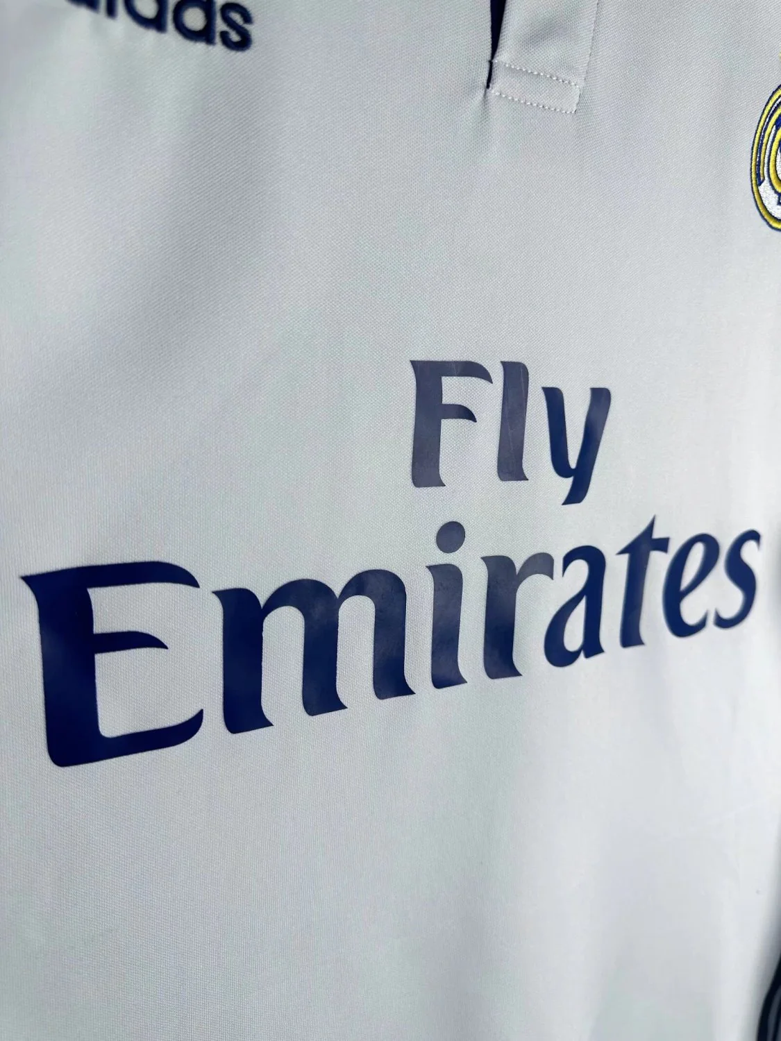 Real Madrid Home Long Sleeve Retro Jersey 2016/17 - Image 7