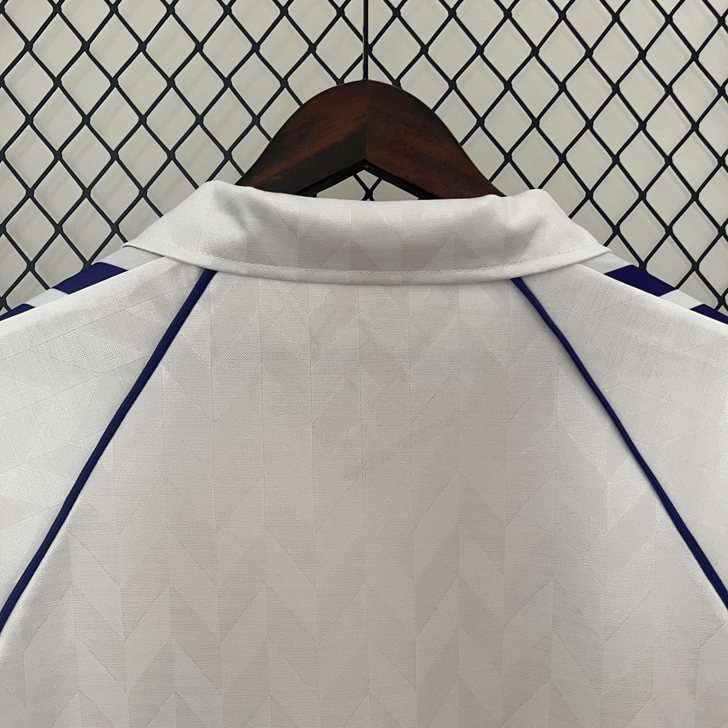 Real Madrid Home Retro Jersey 1986/87 - Image 8