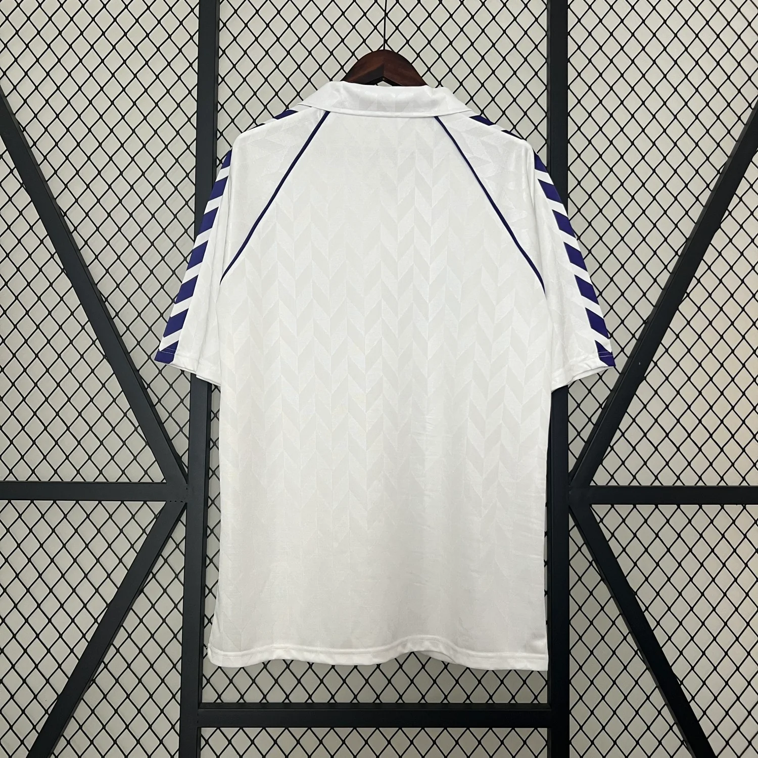 Real Madrid Home Retro Jersey 1986/87 - Image 9