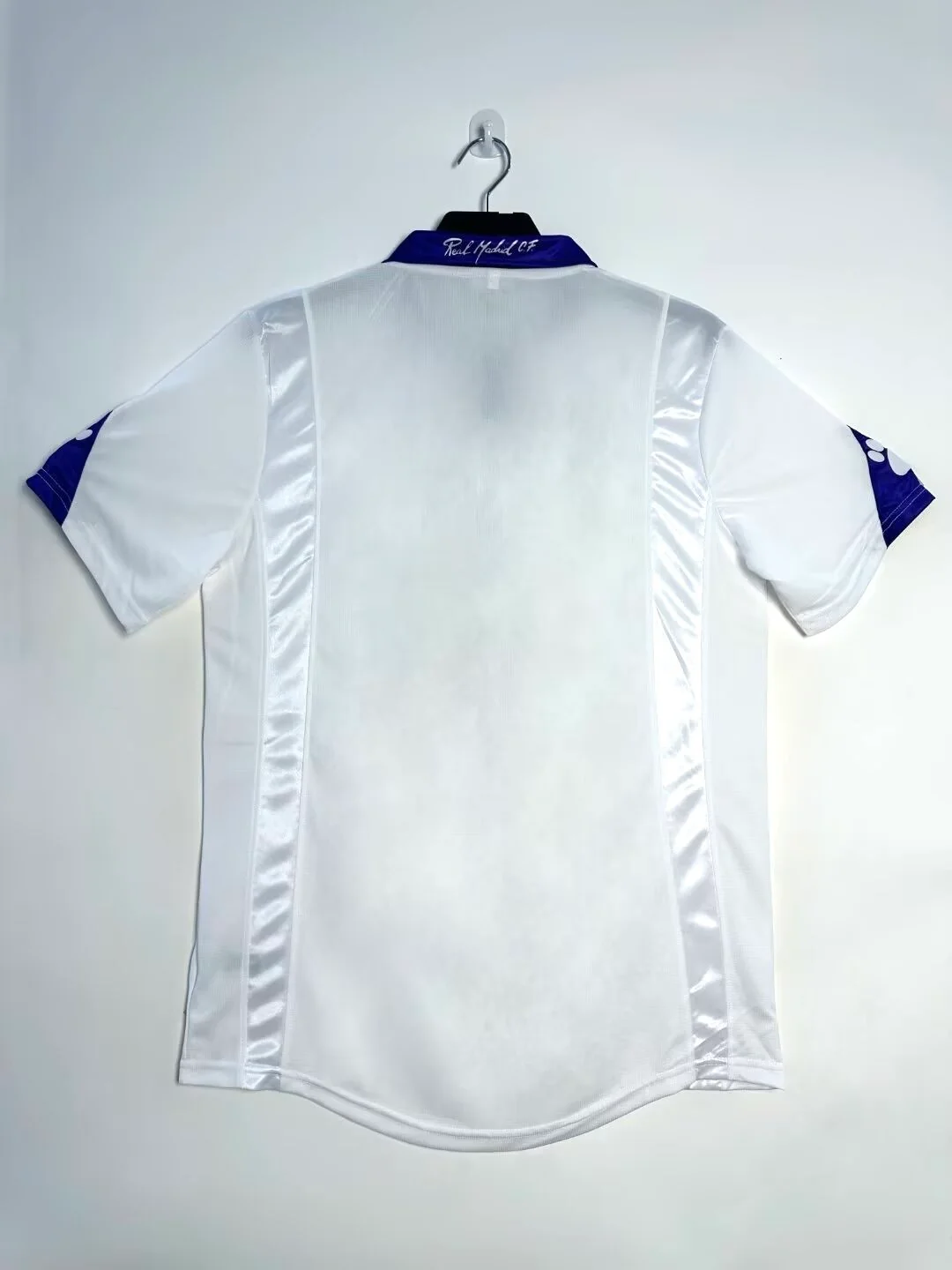 Real Madrid Home Retro Jersey 1997/98 - Image 2