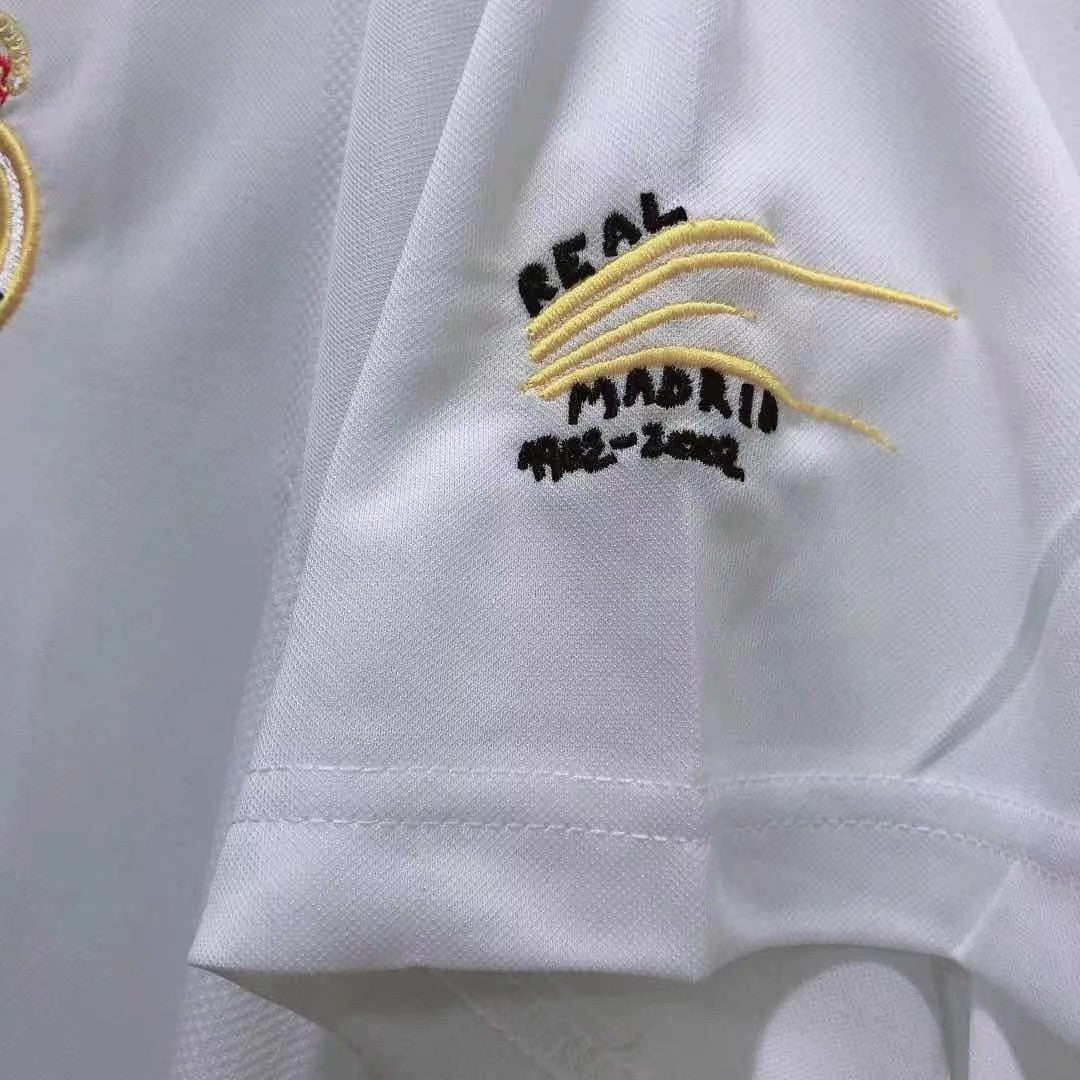 Real Madrid Home Retro Jersey 2002/03 - Image 4