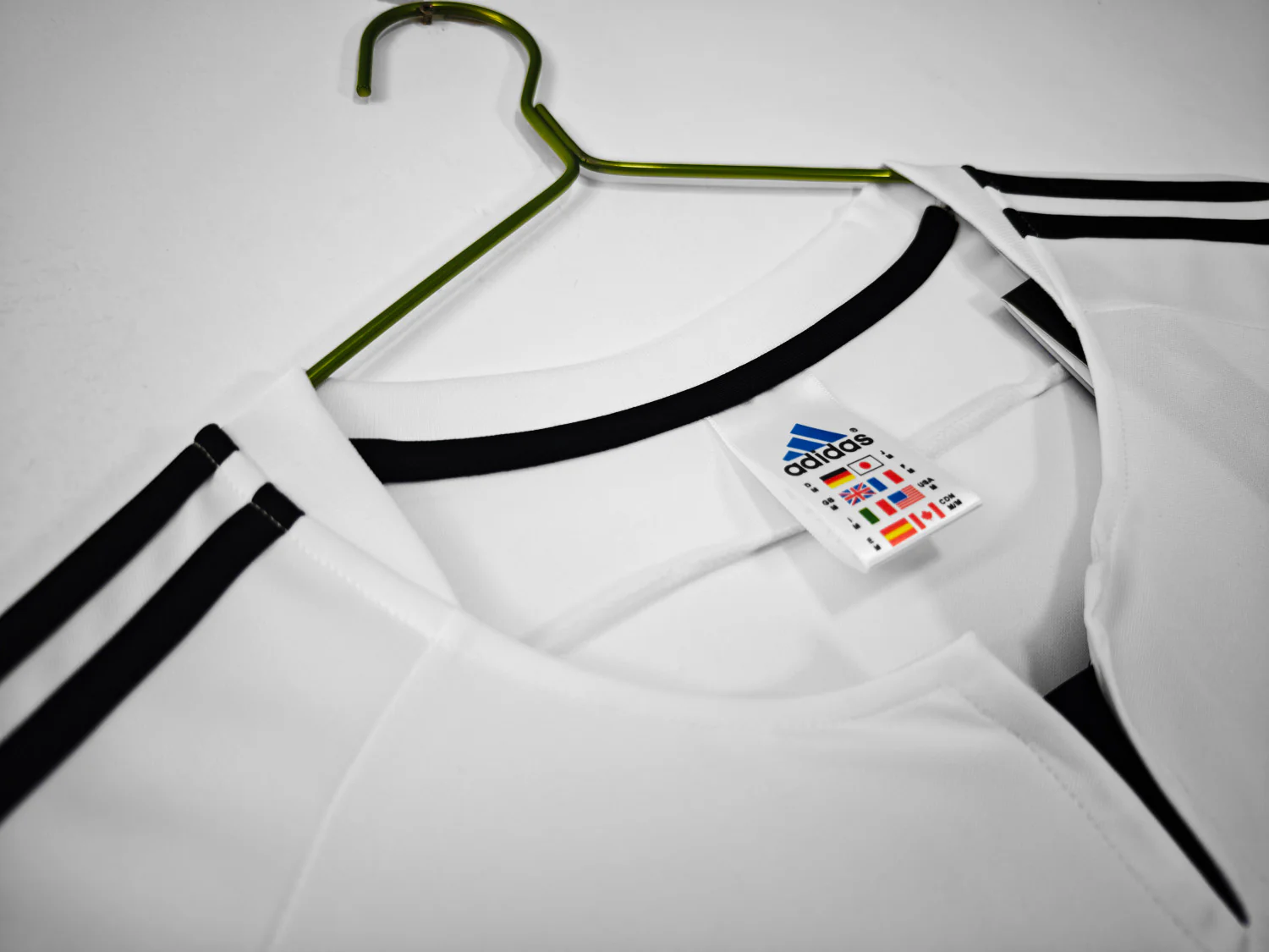 Real Madrid Home Retro Jersey 2003/04 - Image 10