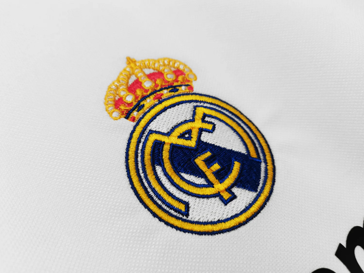 Real Madrid Home Retro Jersey 2008/09 - Image 4