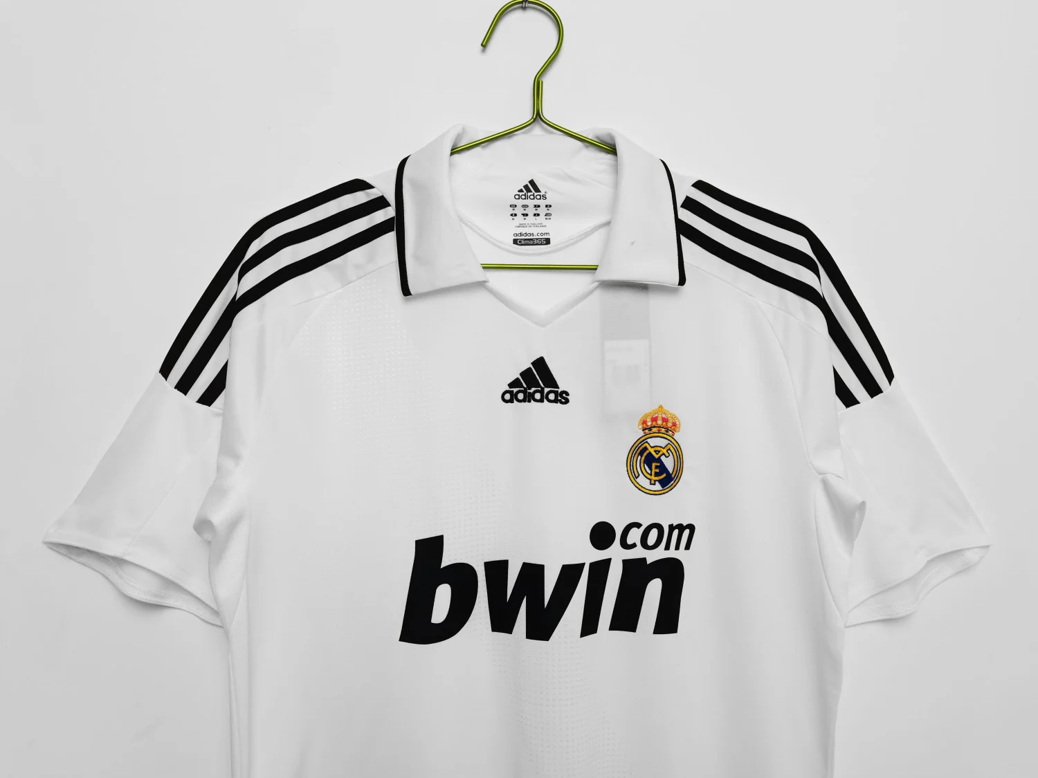 Real Madrid Home Retro Jersey 2008/09 - Image 6