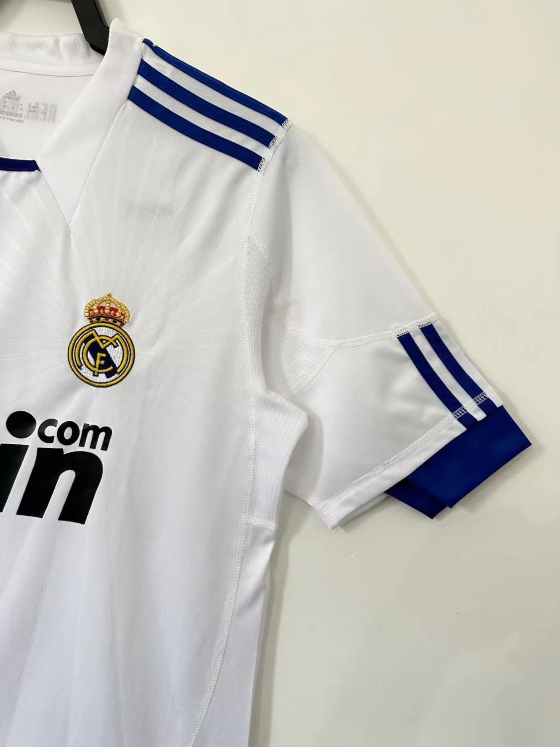 Real Madrid Home Retro Jersey 2010/11 - Image 14