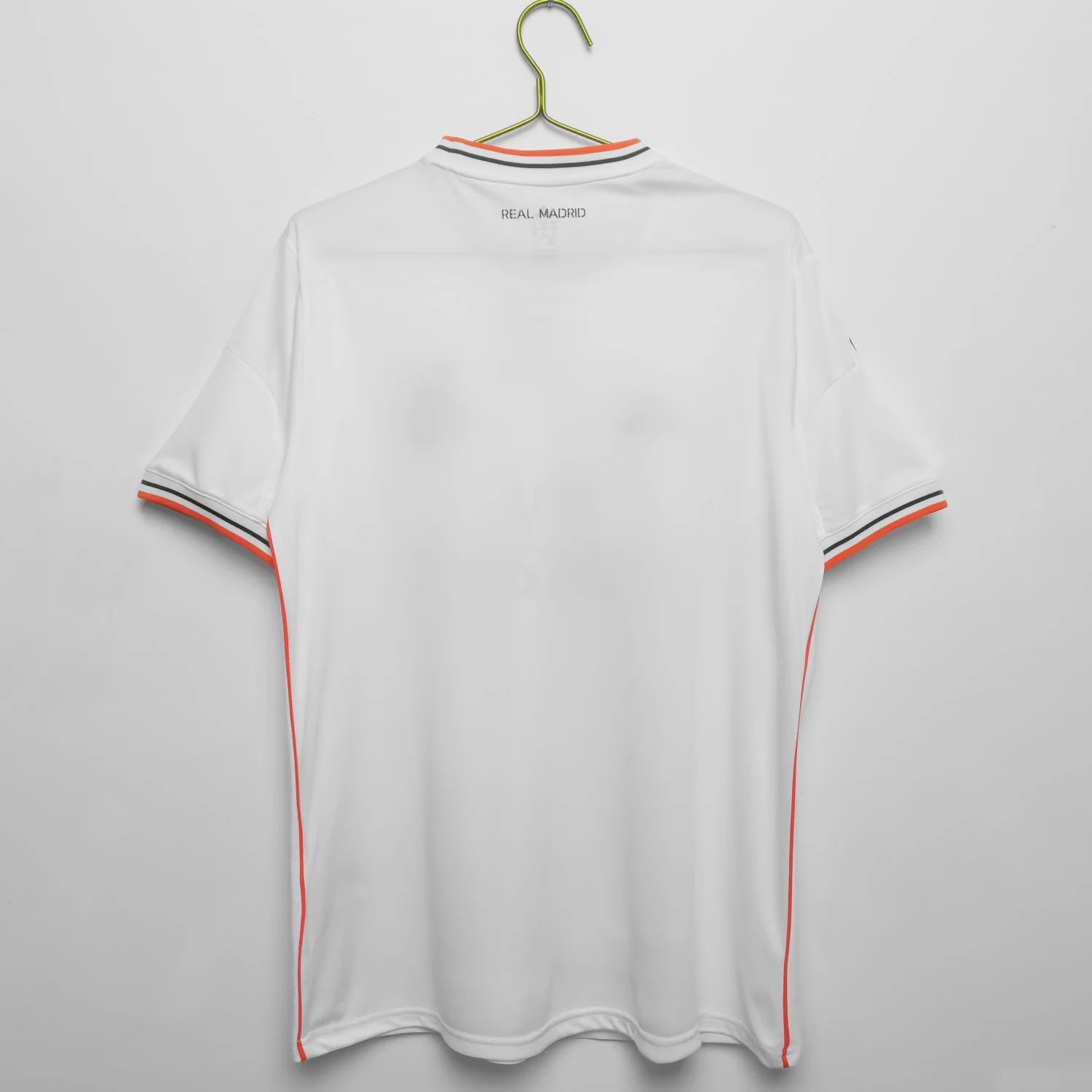 Real Madrid Home Retro Jersey 2013/14 - Image 10