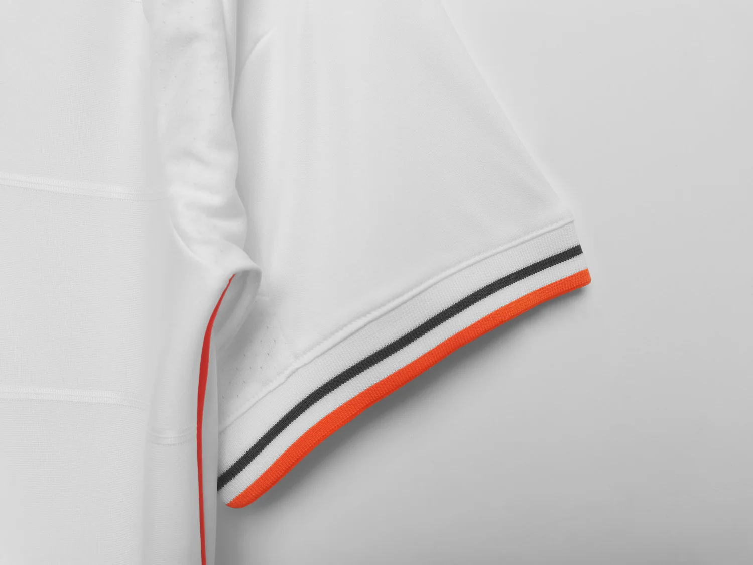 Real Madrid Home Retro Jersey 2013/14 - Image 4