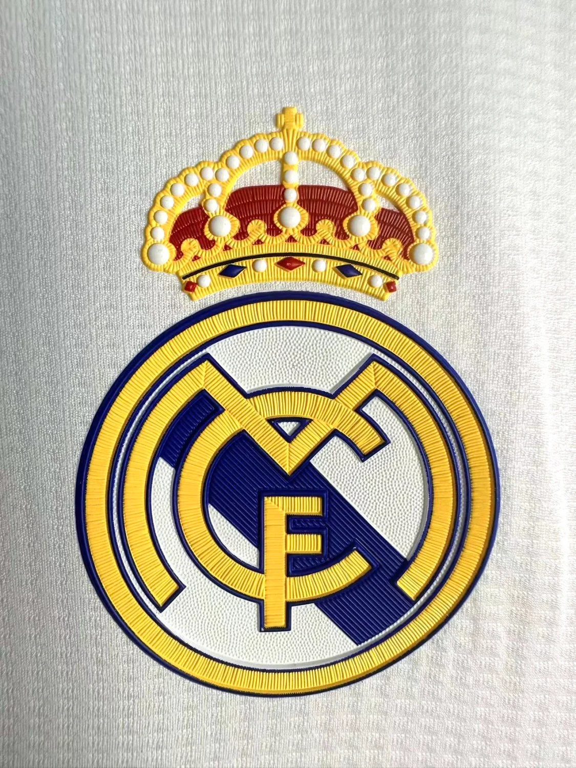 Real Madrid Home Retro Jersey 2015/16 - Image 5