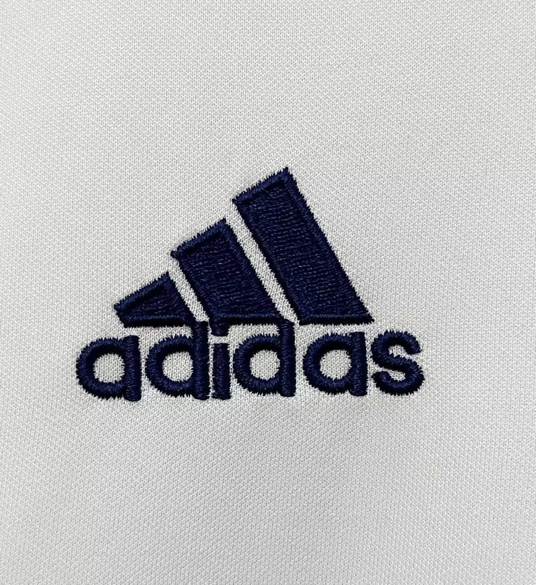 Real Madrid Home Retro Jersey 2016/17 - Image 4