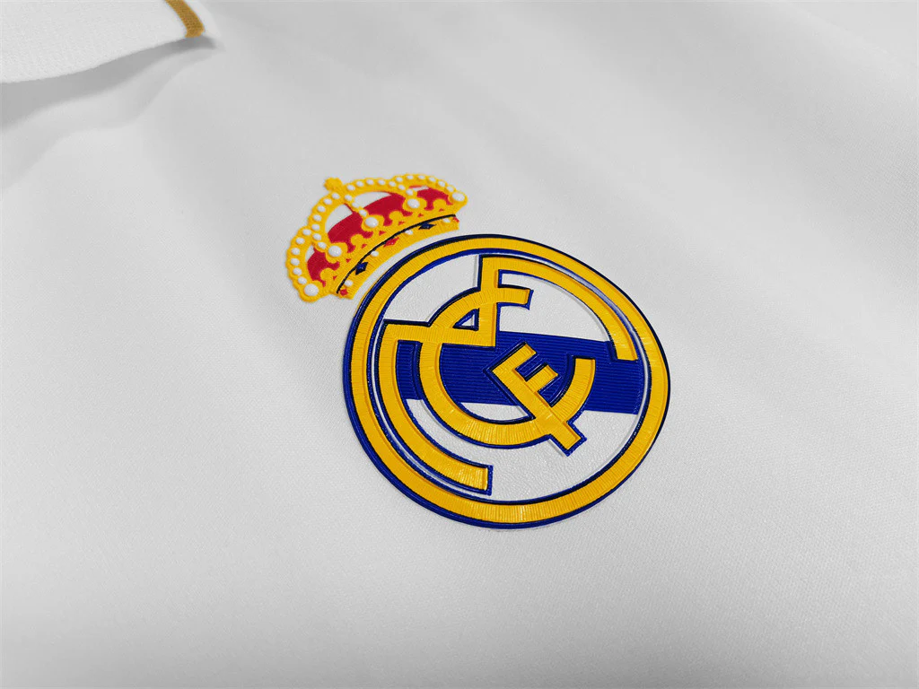 Real Madrid Home Retro Long Sleeves Jersey 11/12 - Image 4