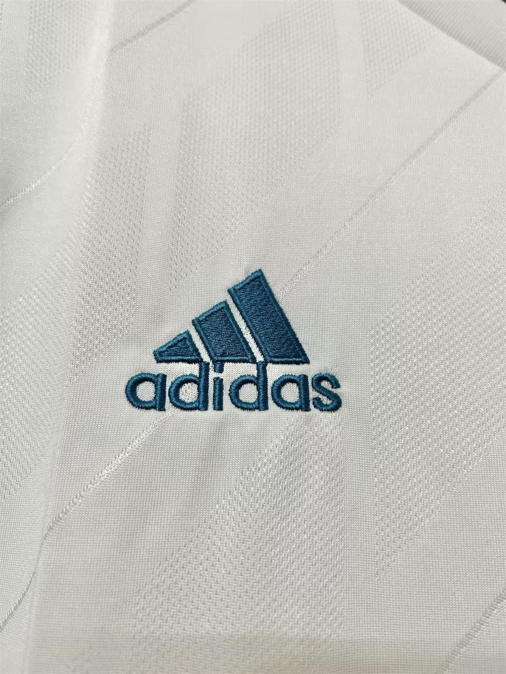 Real Madrid Home Retro Long Sleeves Jersey 17/18 - Image 7
