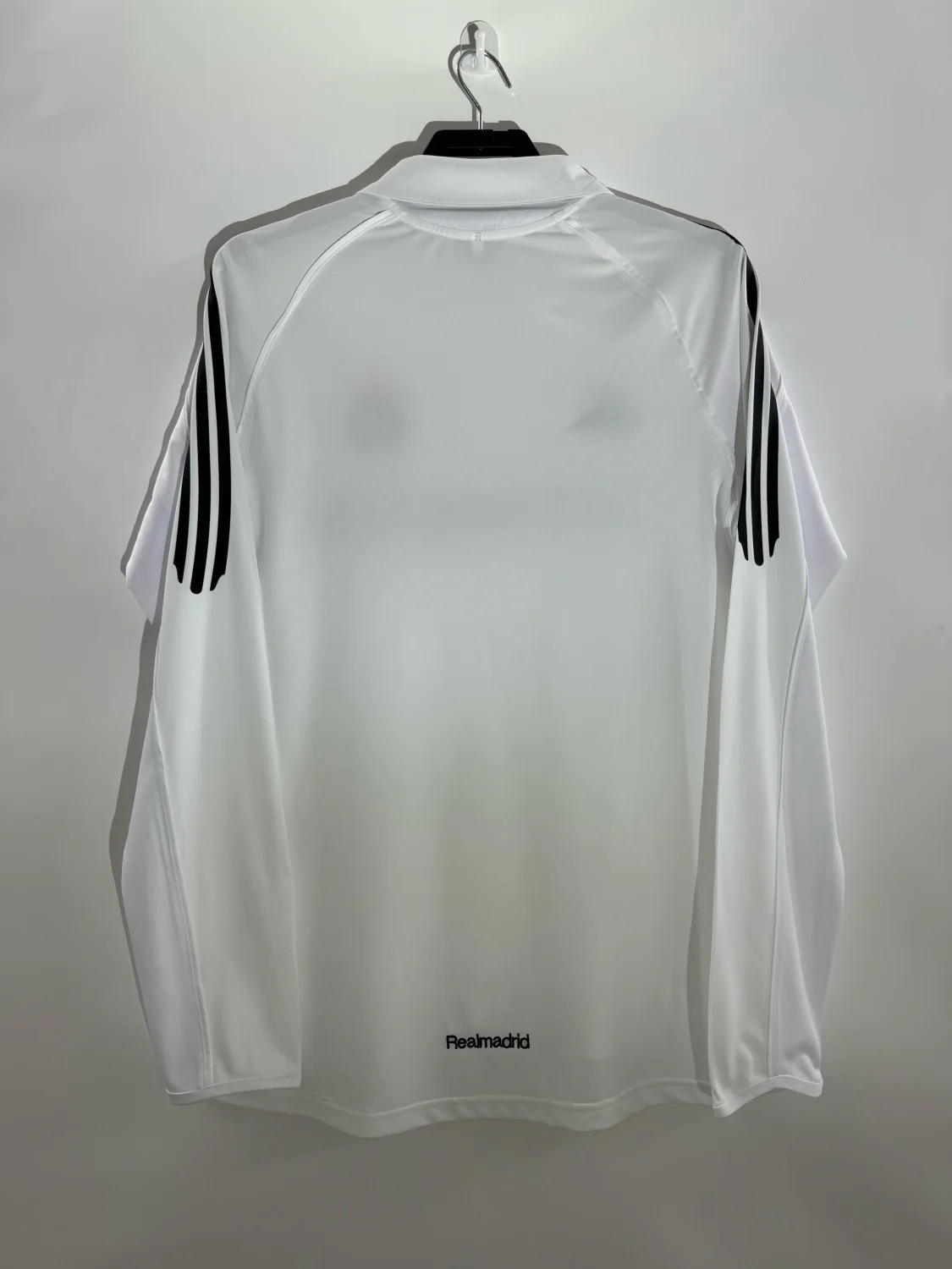 Real Madrid Home Retro Long Sleeves Jersey 2005/06 - Image 2