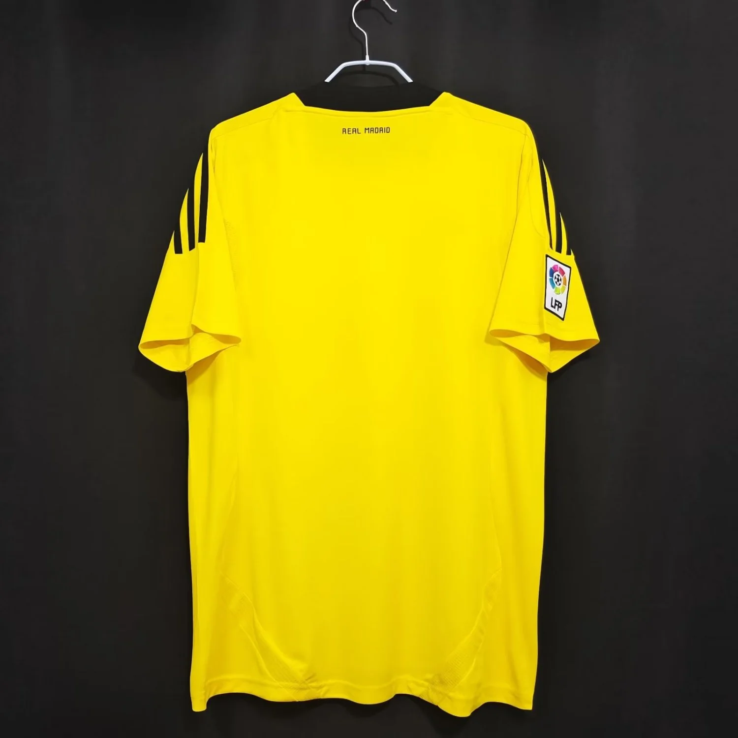 Real Madrid Retro Yellow Goalkeeper Jersey 2011/12 - Image 12